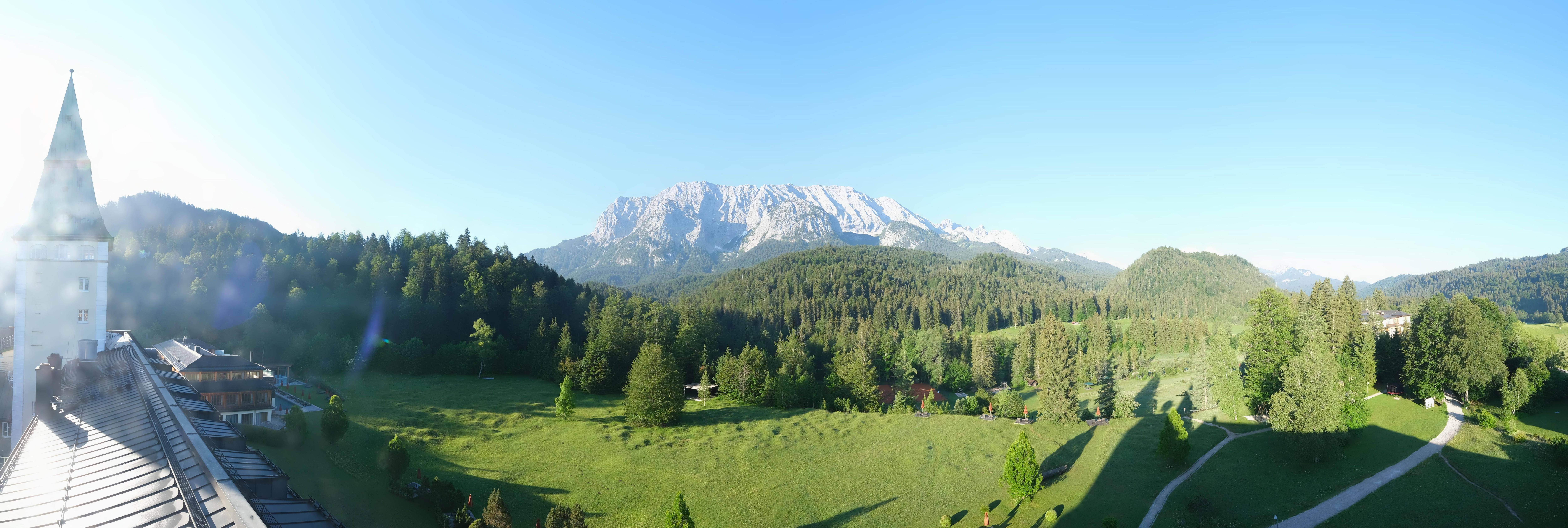 Archiv Foto Webcam Garmisch-Partenkirchen: Schloss Elmau
