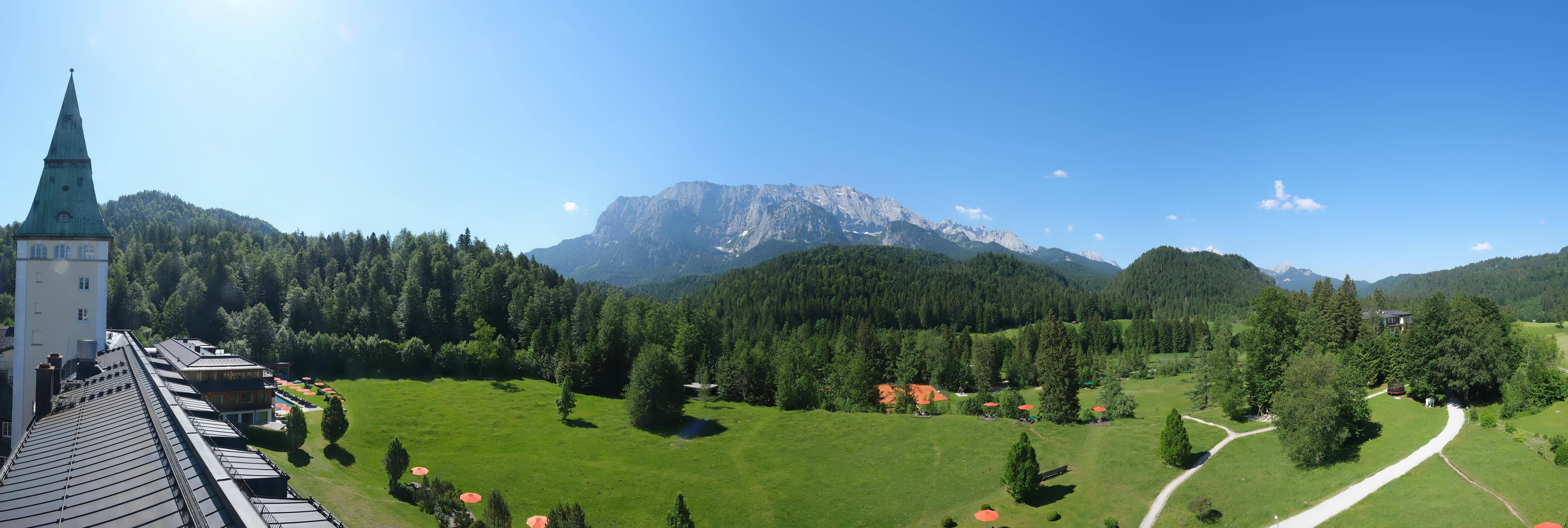 Archiv Foto Webcam Garmisch-Partenkirchen: Schloss Elmau