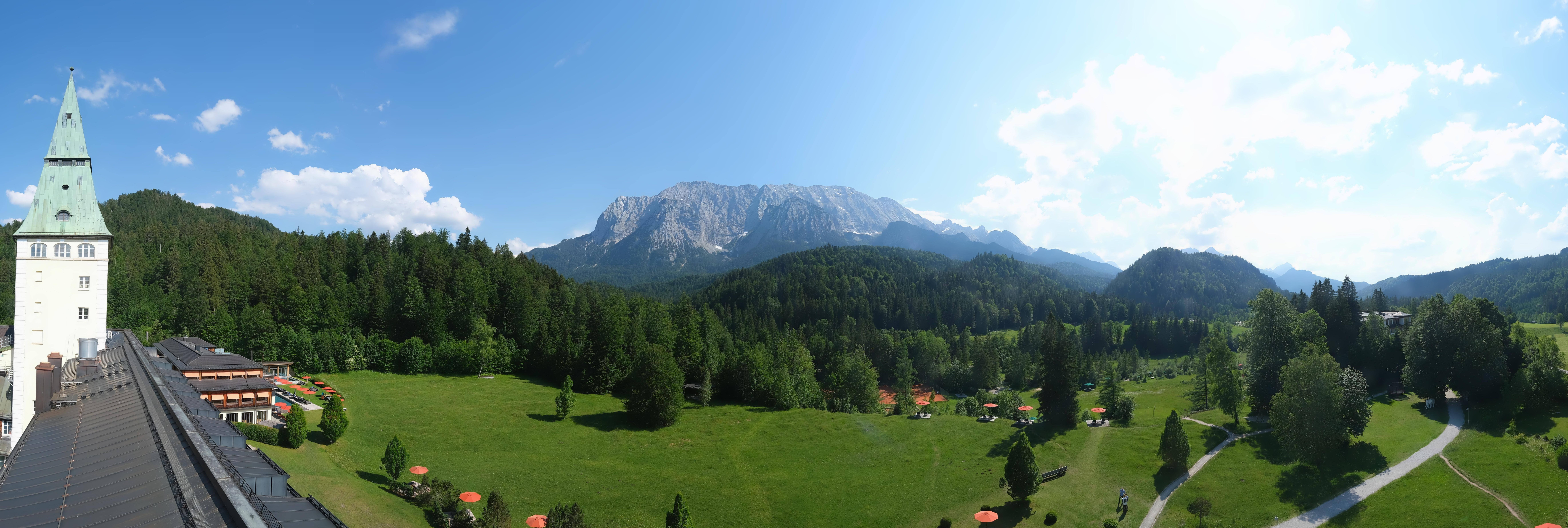 Archiv Foto Webcam Garmisch-Partenkirchen: Schloss Elmau