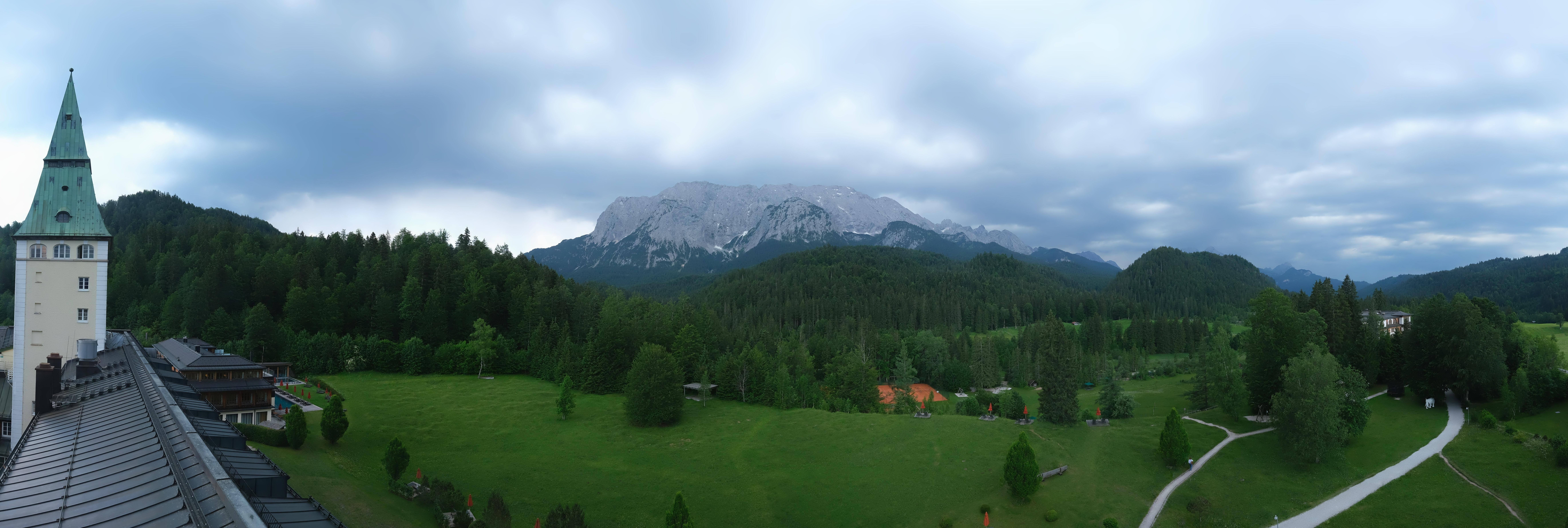 Archiv Foto Webcam Garmisch-Partenkirchen: Schloss Elmau