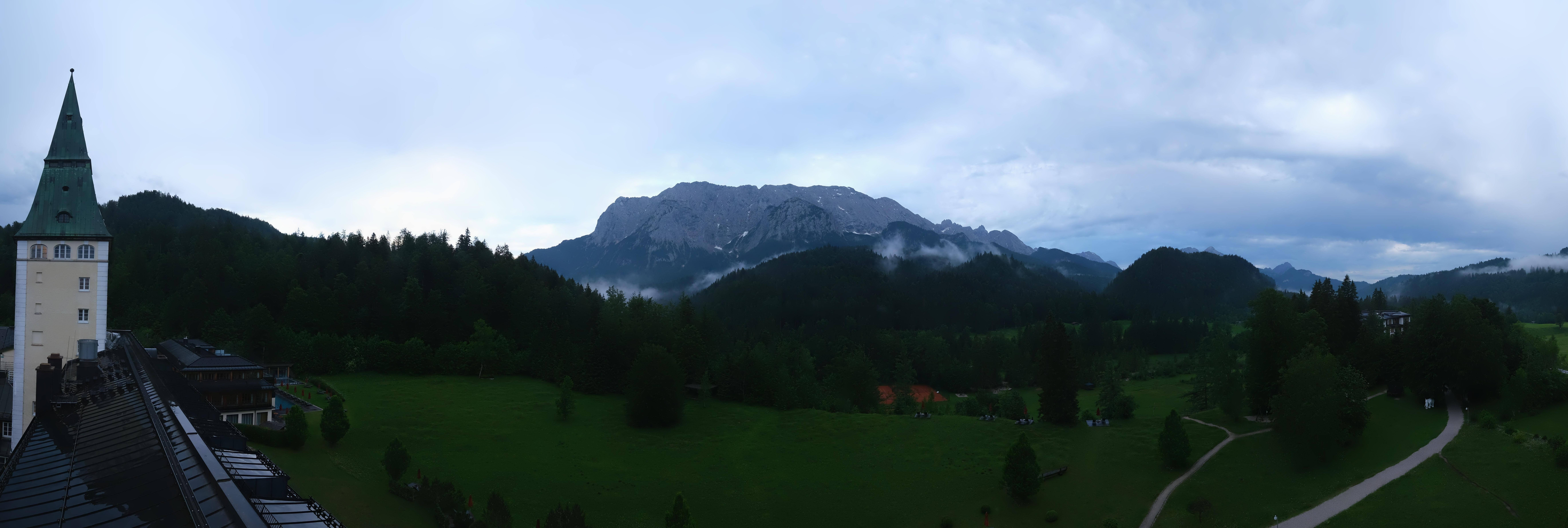 Archiv Foto Webcam Garmisch-Partenkirchen: Schloss Elmau