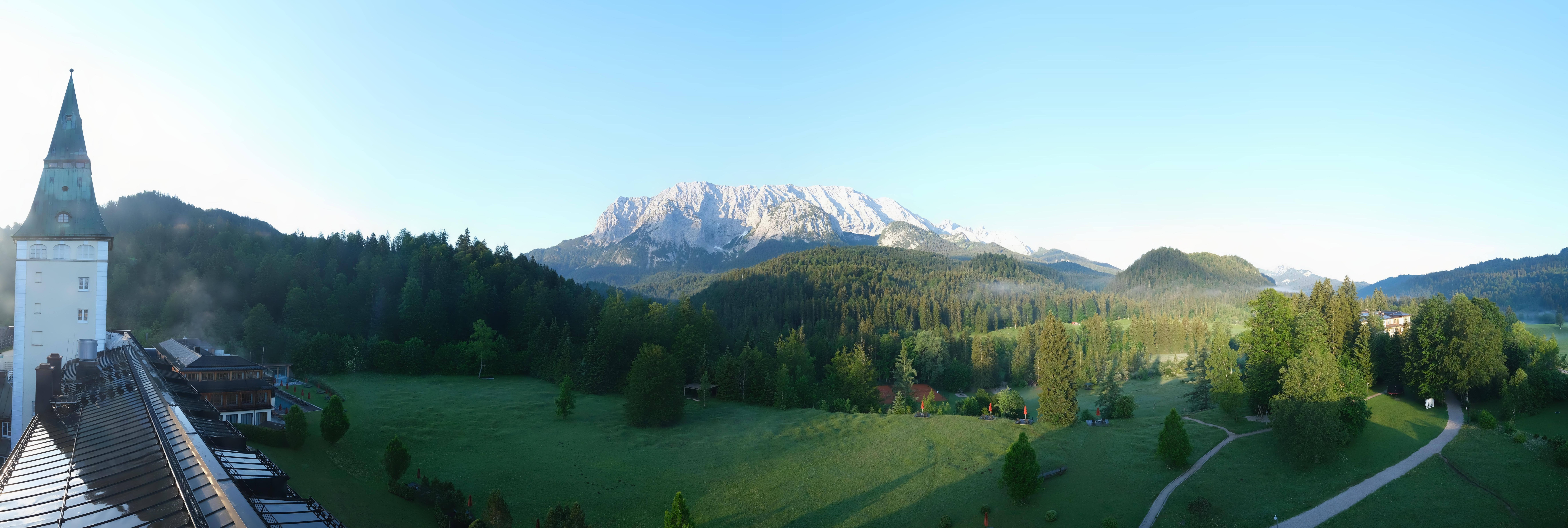 Archiv Foto Webcam Garmisch-Partenkirchen: Schloss Elmau