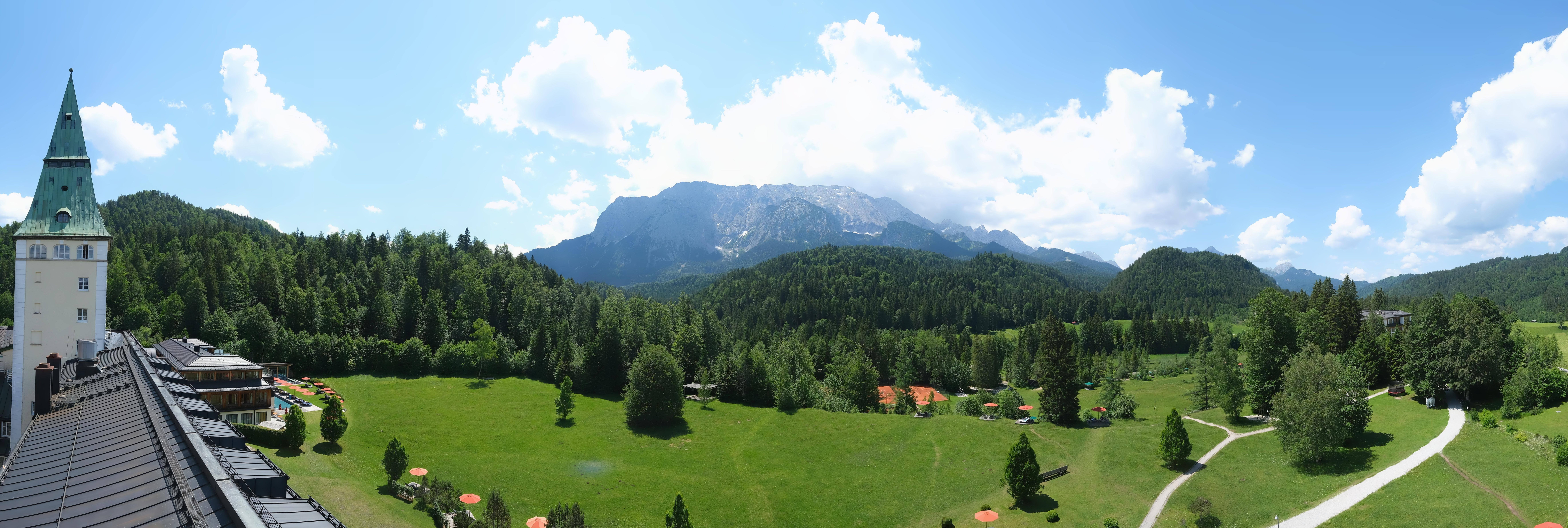 Archiv Foto Webcam Garmisch-Partenkirchen: Schloss Elmau