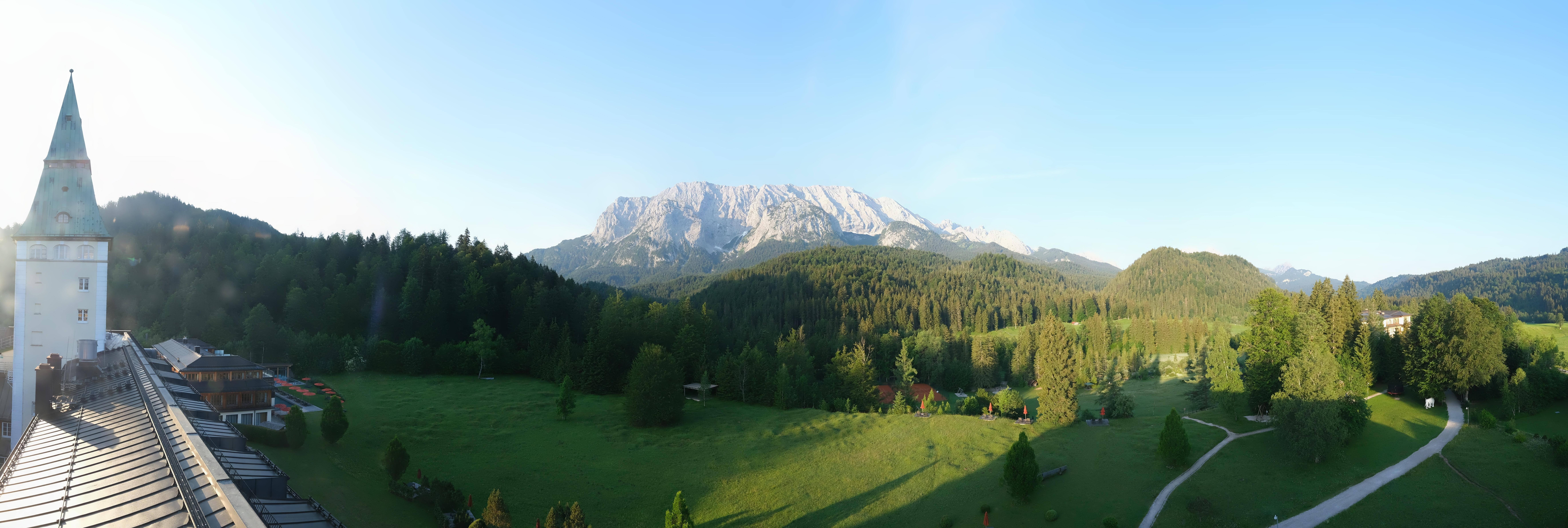 Archiv Foto Webcam Garmisch-Partenkirchen: Schloss Elmau