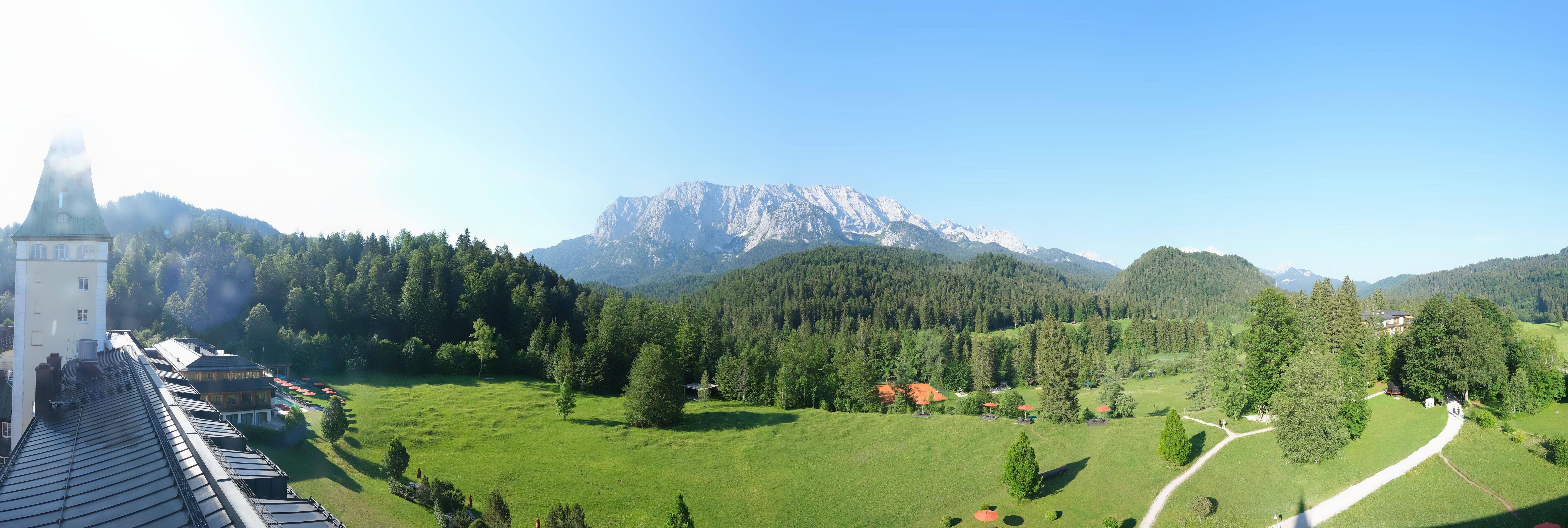 Archiv Foto Webcam Garmisch-Partenkirchen: Schloss Elmau