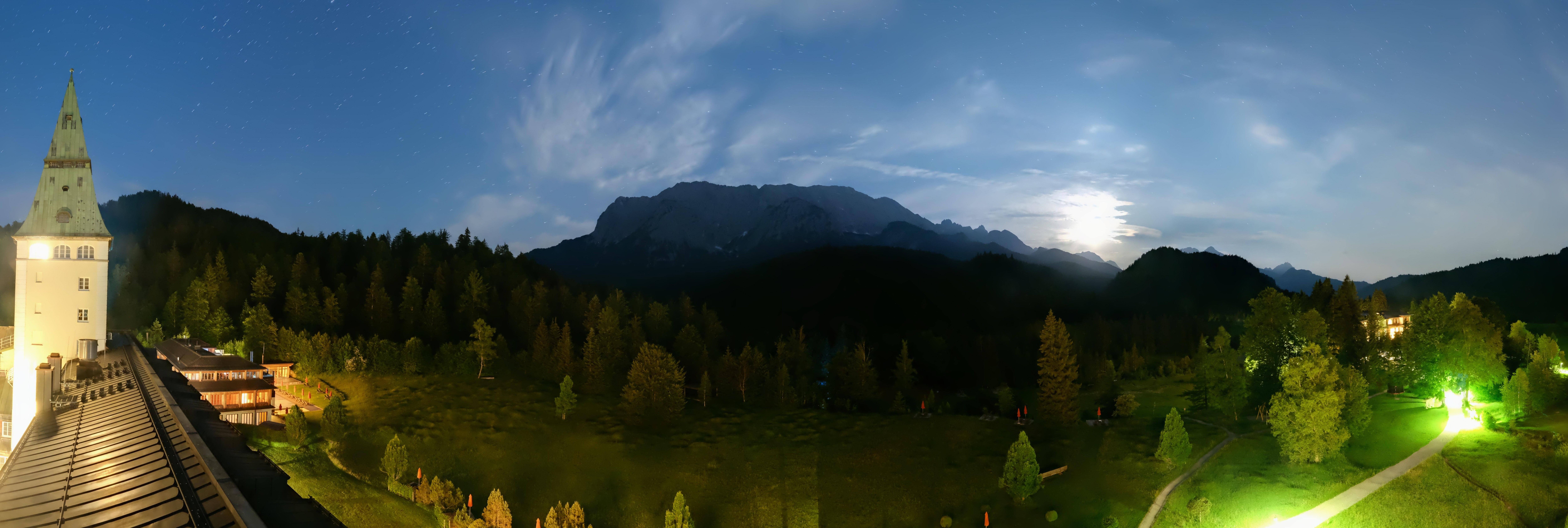 Archiv Foto Webcam Garmisch-Partenkirchen: Schloss Elmau