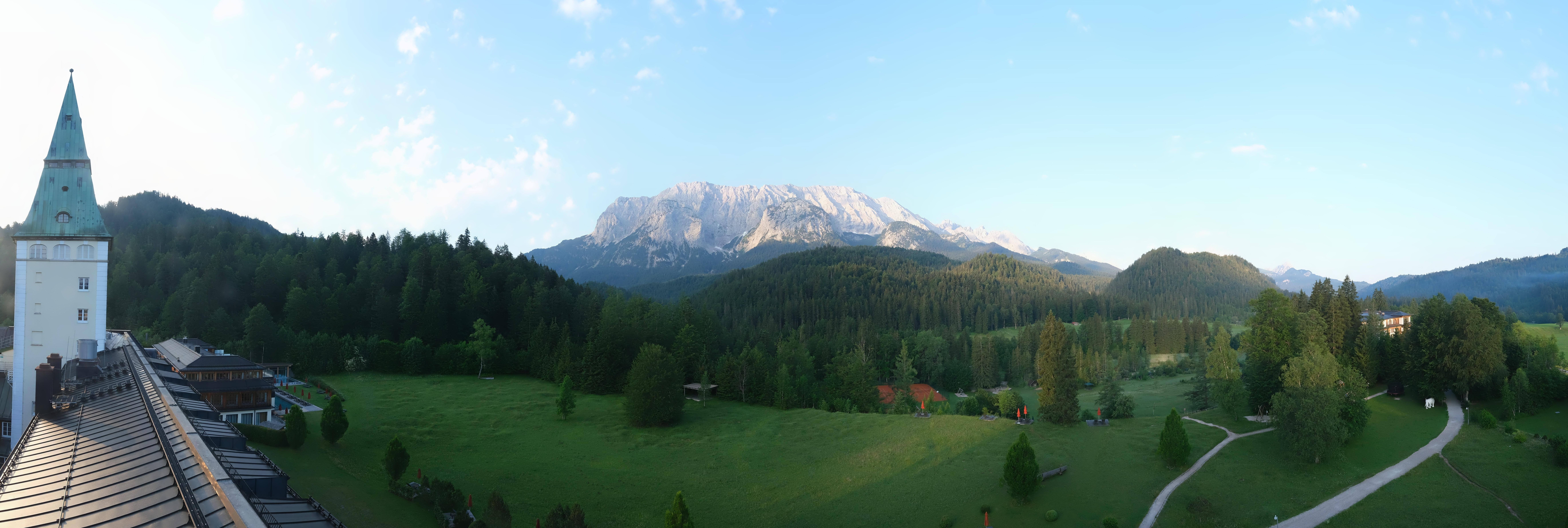 Archiv Foto Webcam Garmisch-Partenkirchen: Schloss Elmau