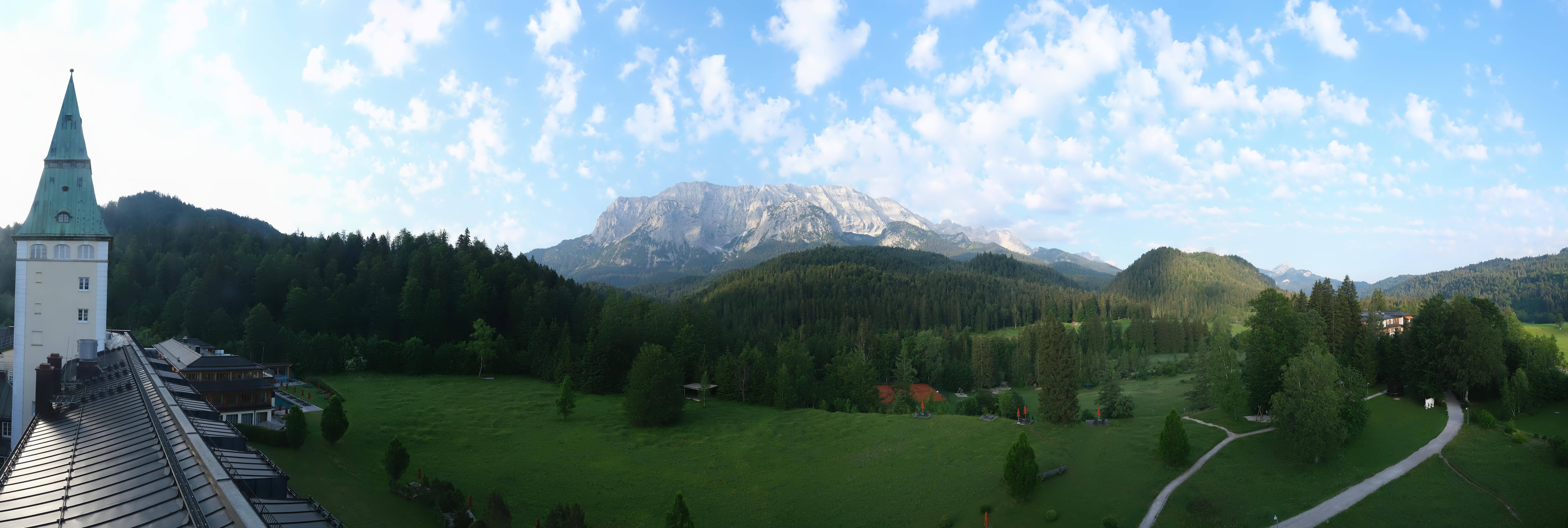 Archiv Foto Webcam Garmisch-Partenkirchen: Schloss Elmau