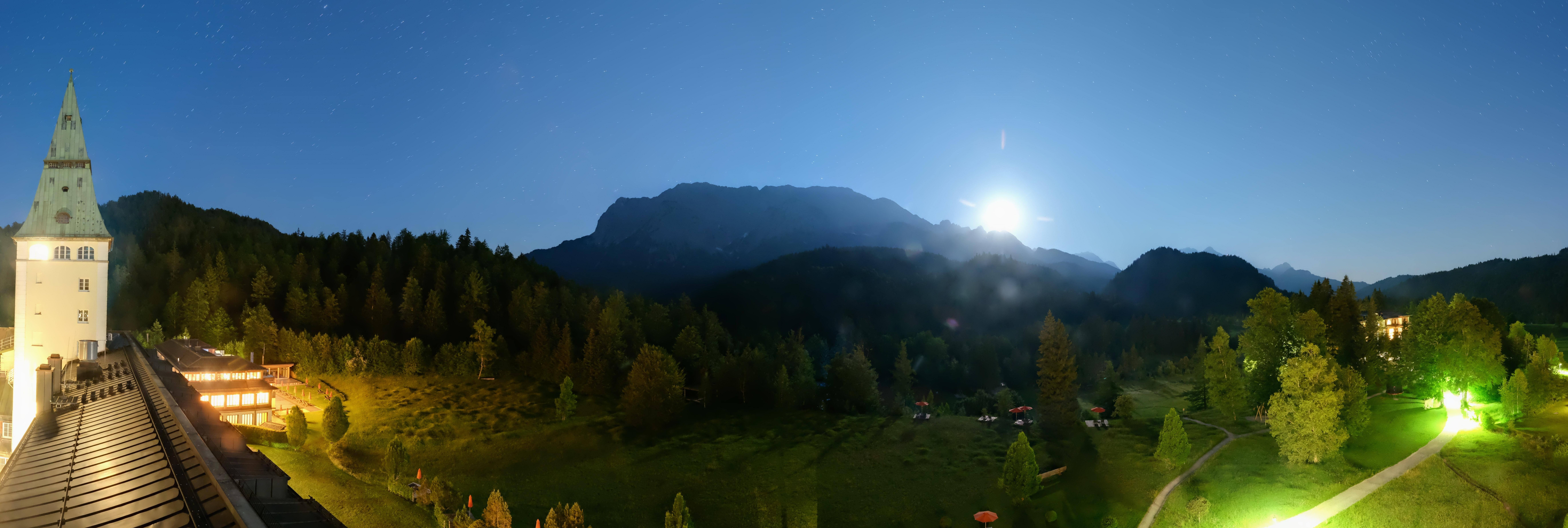 Archiv Foto Webcam Garmisch-Partenkirchen: Schloss Elmau