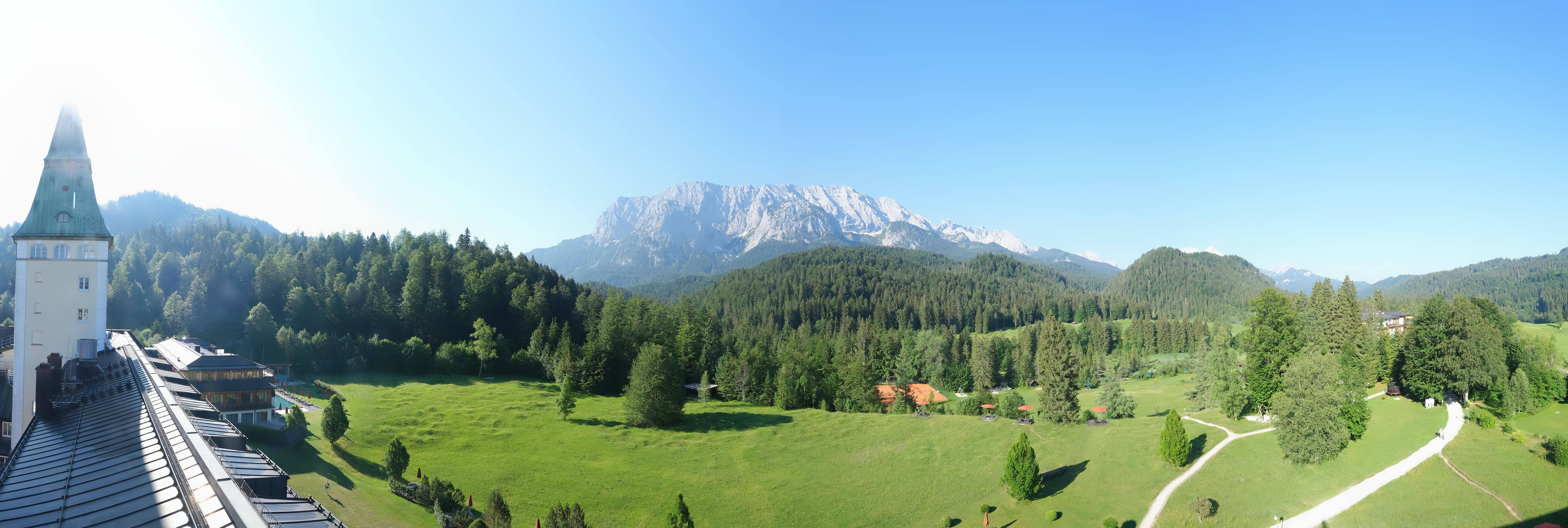 Archiv Foto Webcam Garmisch-Partenkirchen: Schloss Elmau