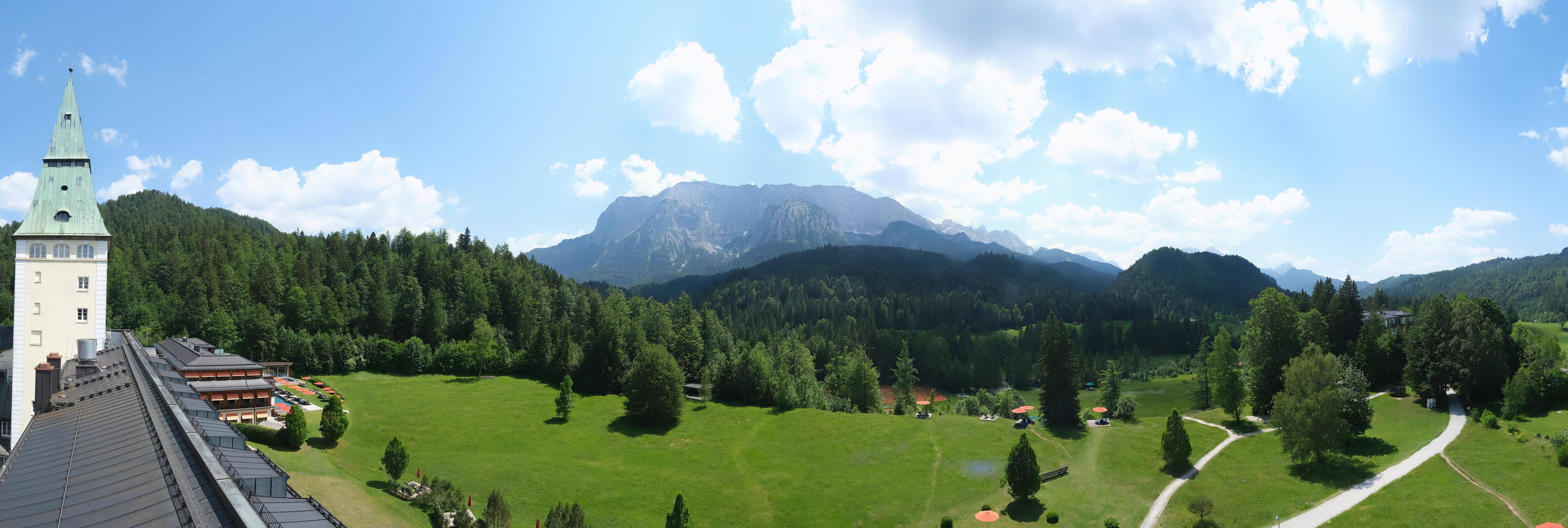 Archiv Foto Webcam Garmisch-Partenkirchen: Schloss Elmau
