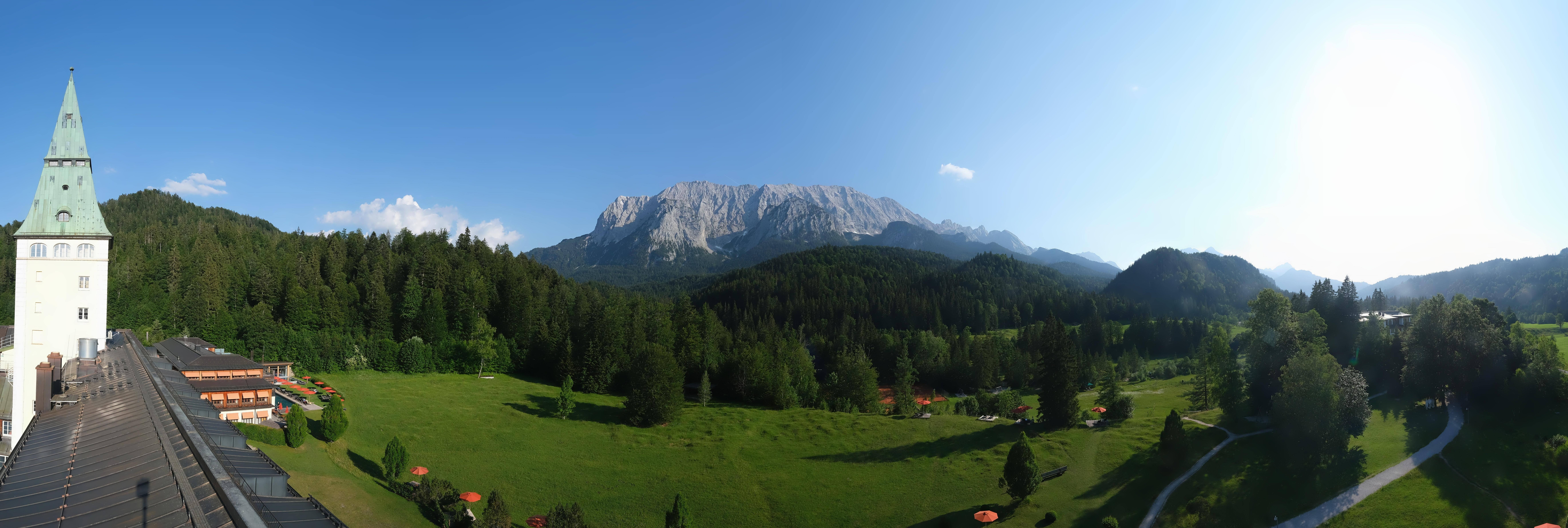 Archiv Foto Webcam Garmisch-Partenkirchen: Schloss Elmau