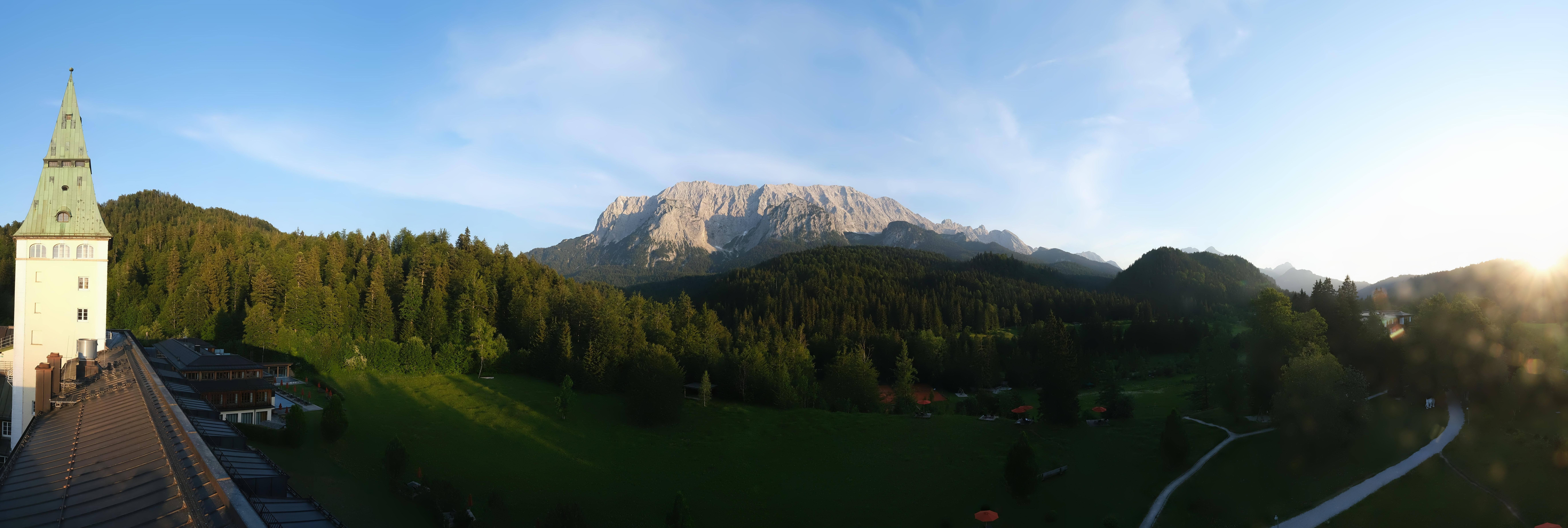 Archiv Foto Webcam Garmisch-Partenkirchen: Schloss Elmau