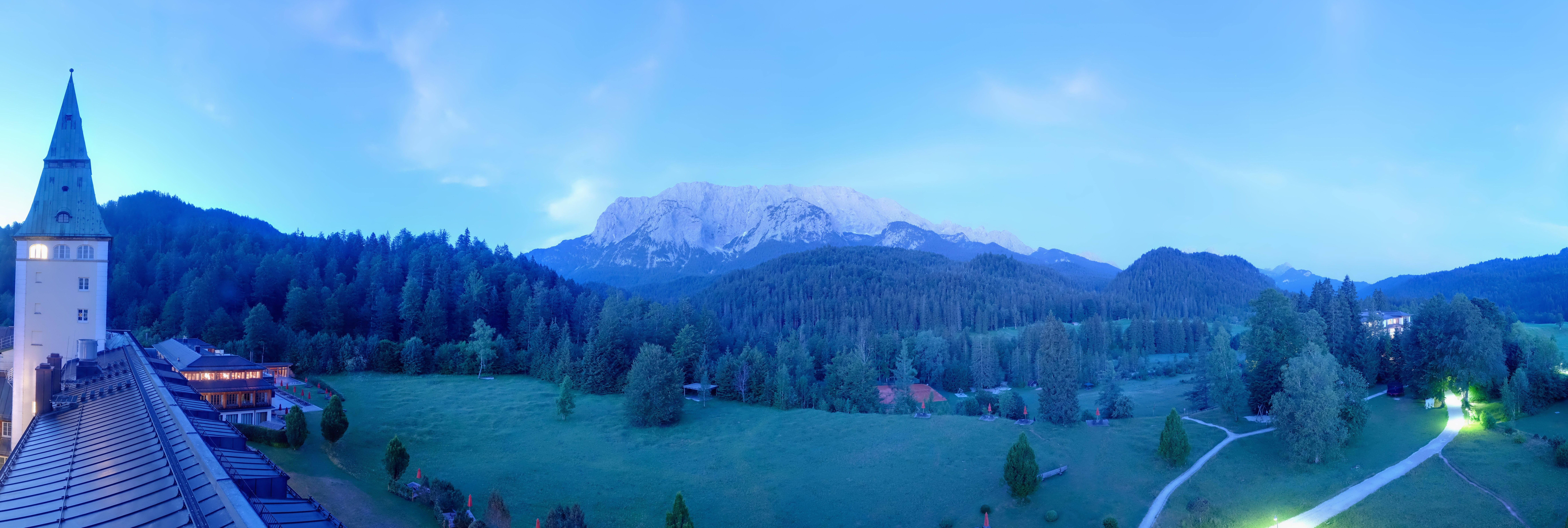 Archiv Foto Webcam Garmisch-Partenkirchen: Schloss Elmau