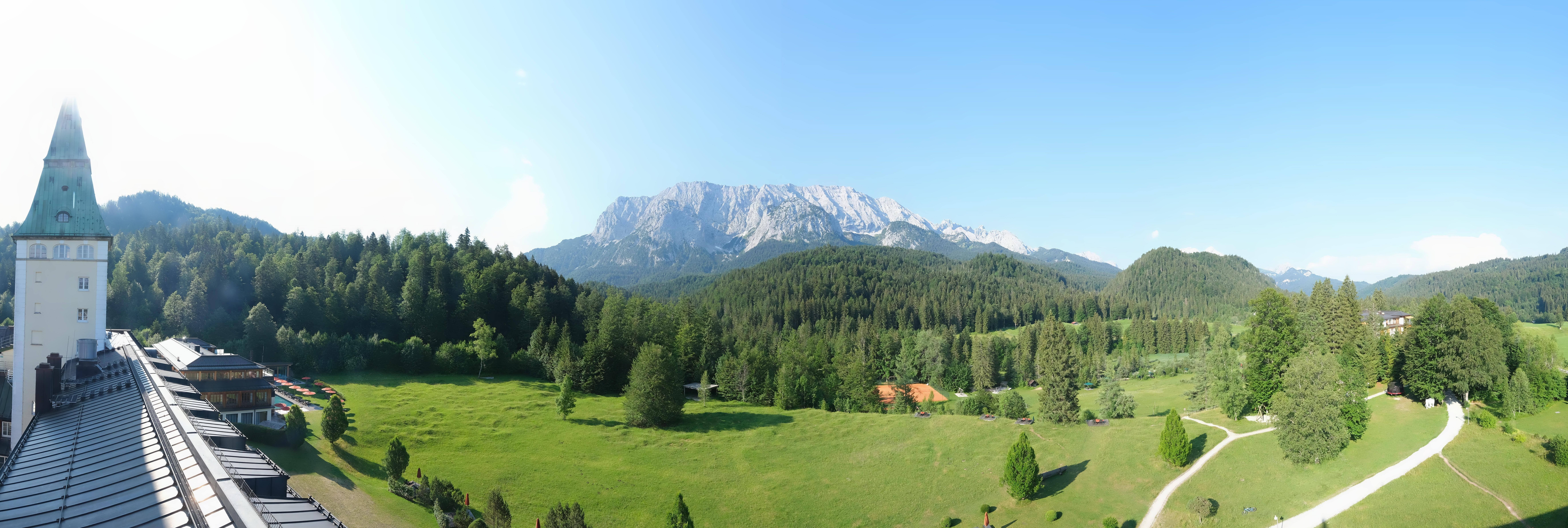 Archiv Foto Webcam Garmisch-Partenkirchen: Schloss Elmau