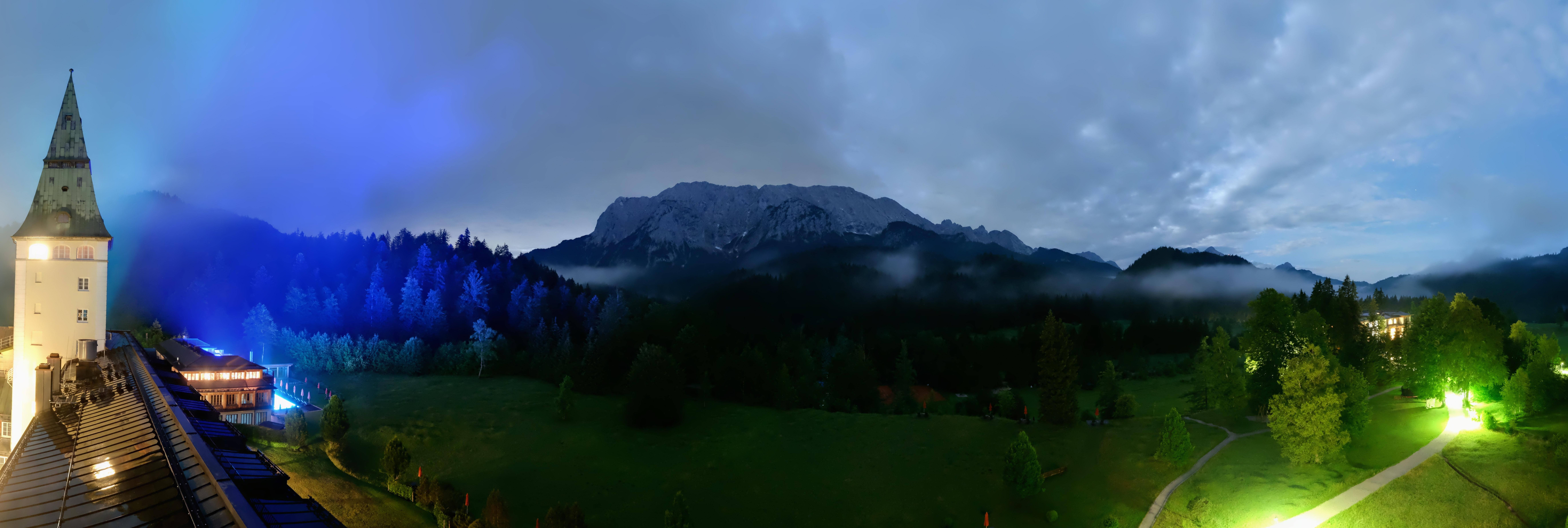 Archiv Foto Webcam Garmisch-Partenkirchen: Schloss Elmau