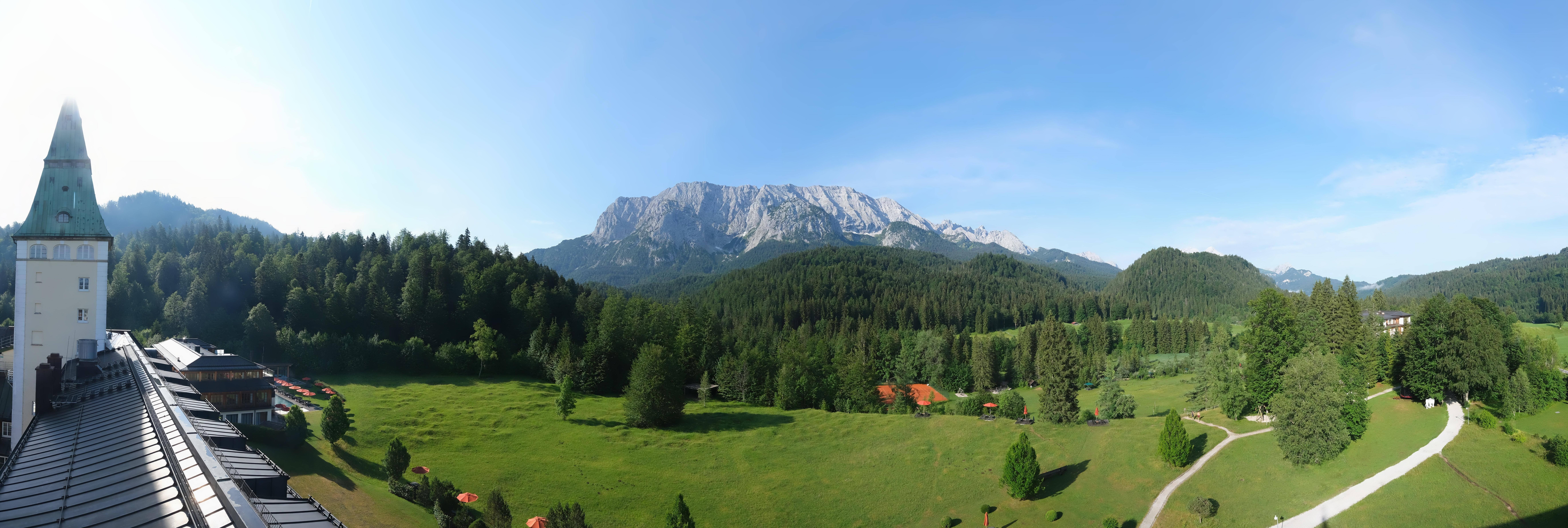 Archiv Foto Webcam Garmisch-Partenkirchen: Schloss Elmau
