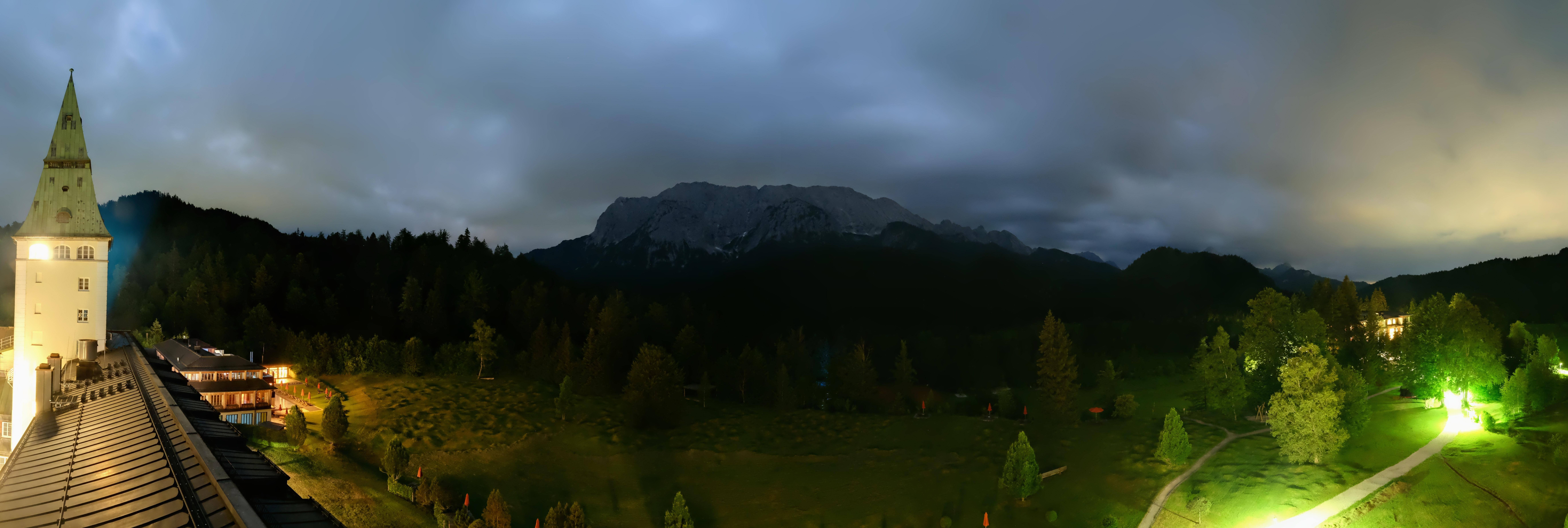 Archiv Foto Webcam Garmisch-Partenkirchen: Schloss Elmau