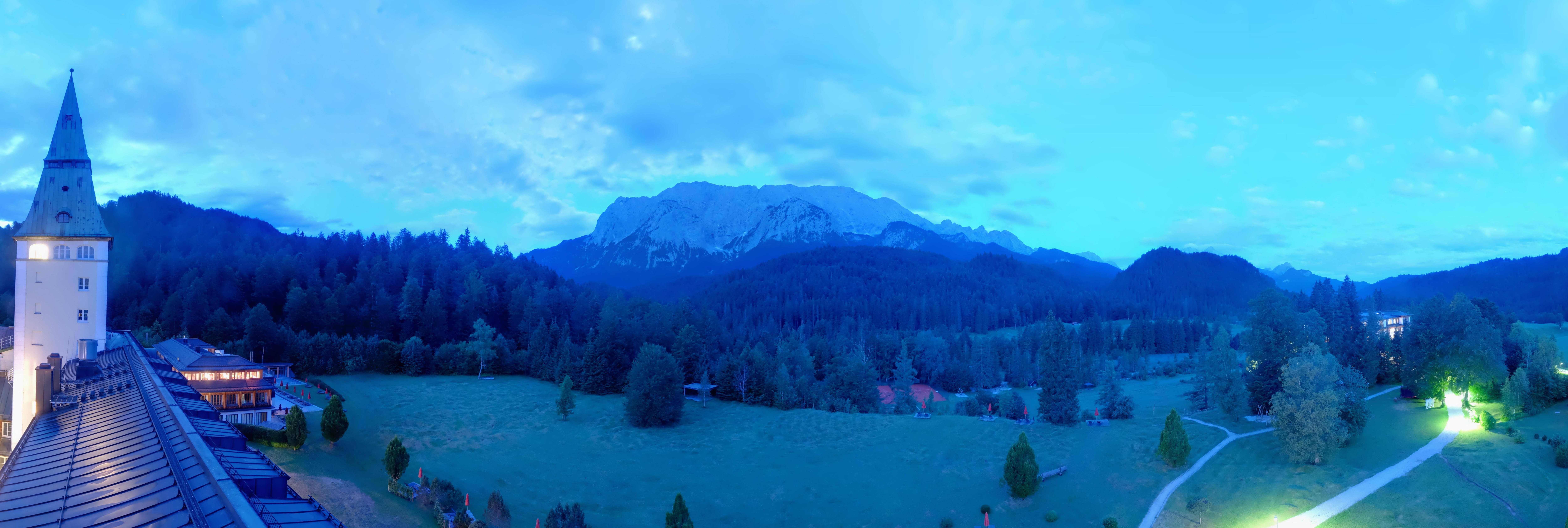 Archived image Webcam Schloss Elmau Luxury Spa Retreat