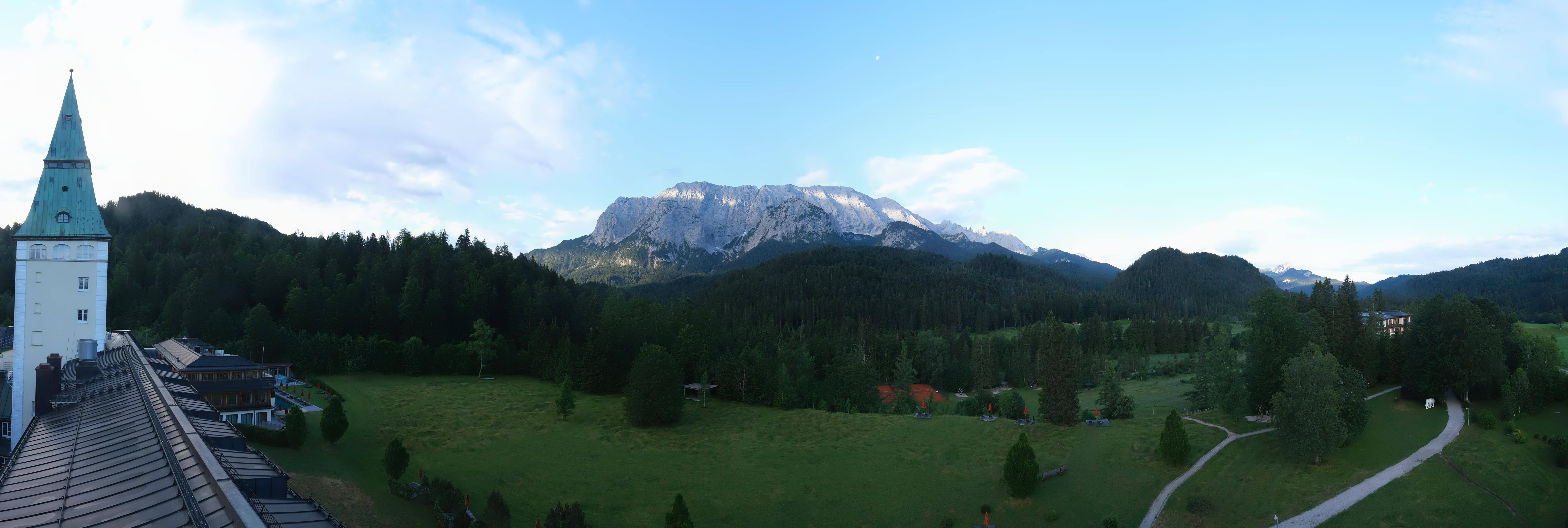 Archived image Webcam Schloss Elmau Luxury Spa Retreat