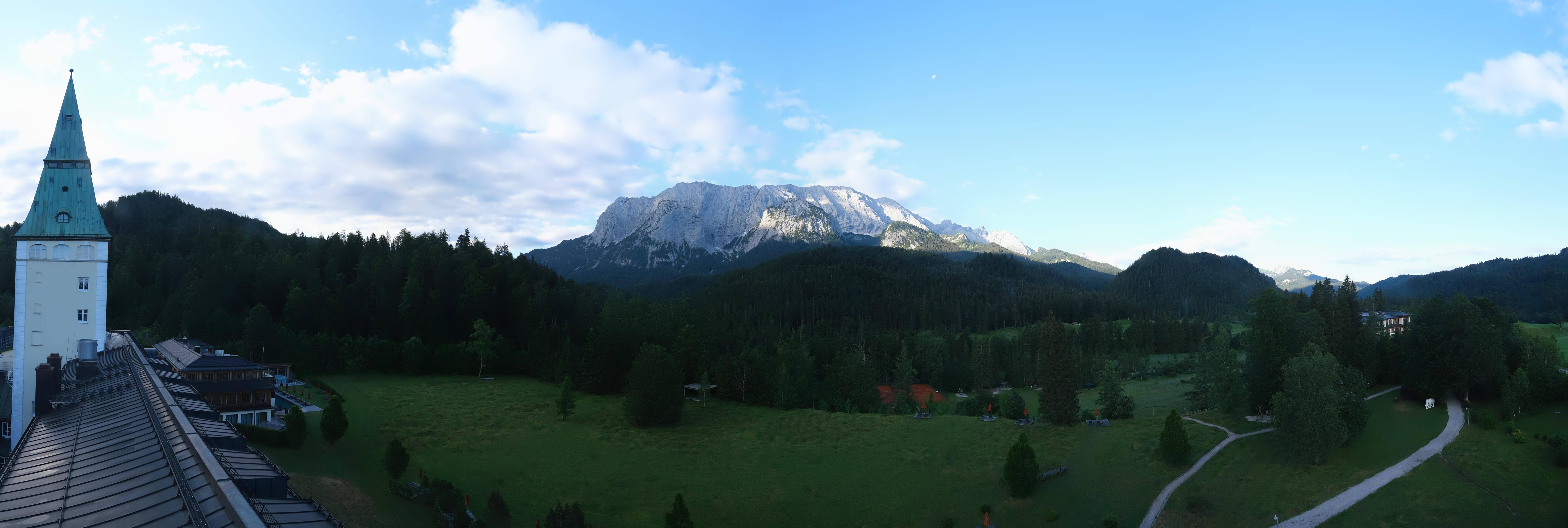 Archived image Webcam Schloss Elmau Luxury Spa Retreat