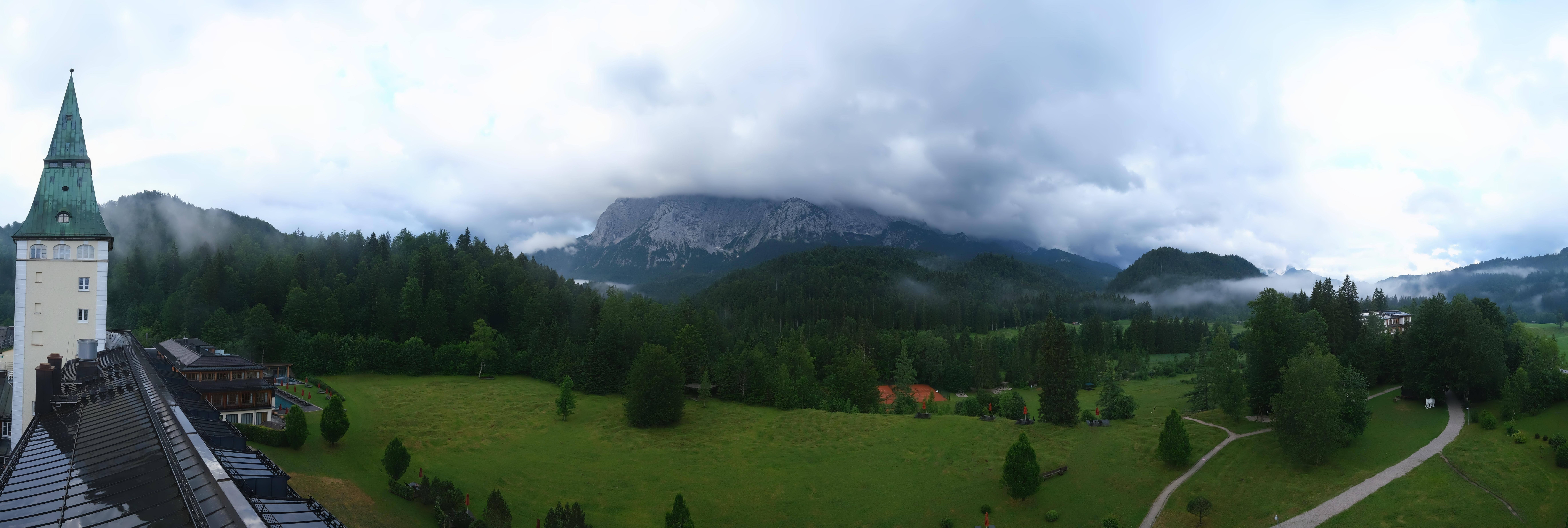 Archiv Foto Webcam Garmisch-Partenkirchen: Schloss Elmau