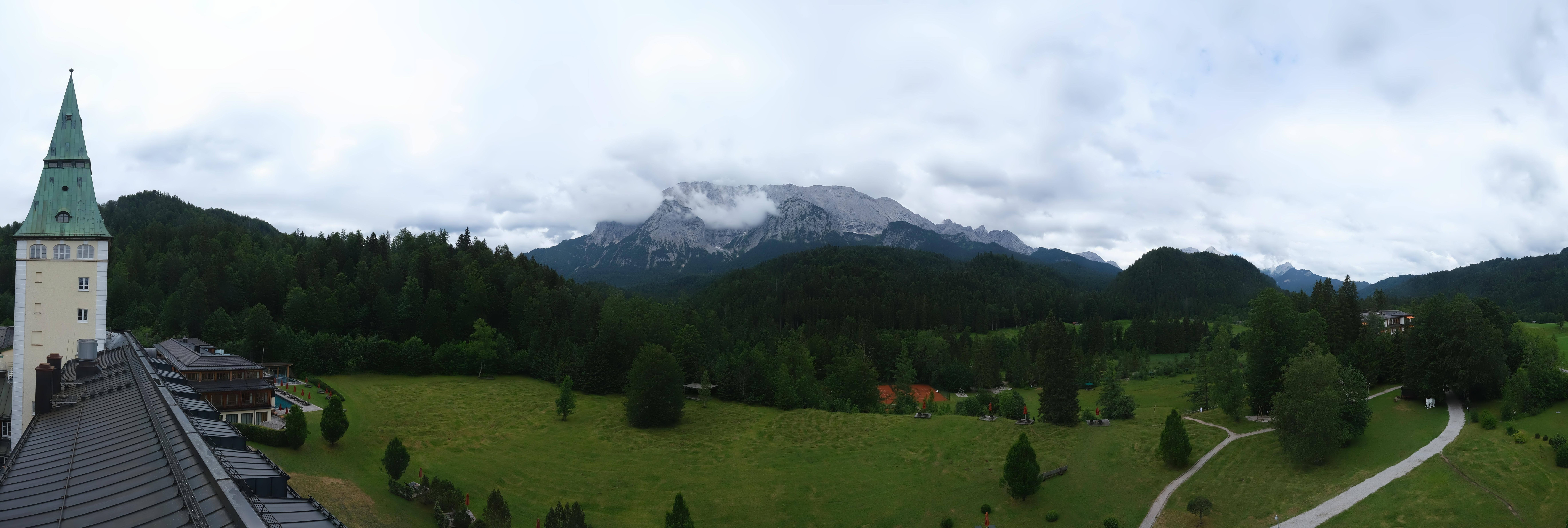 Archiv Foto Webcam Garmisch-Partenkirchen: Schloss Elmau