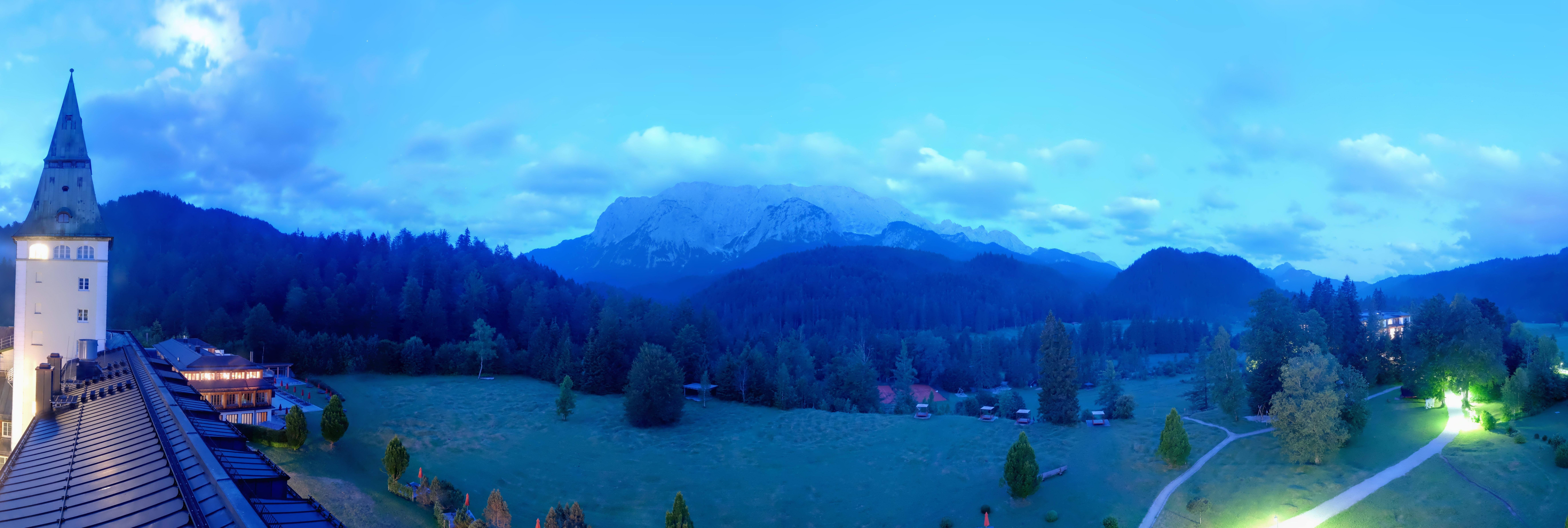 Archiv Foto Webcam Garmisch-Partenkirchen: Schloss Elmau