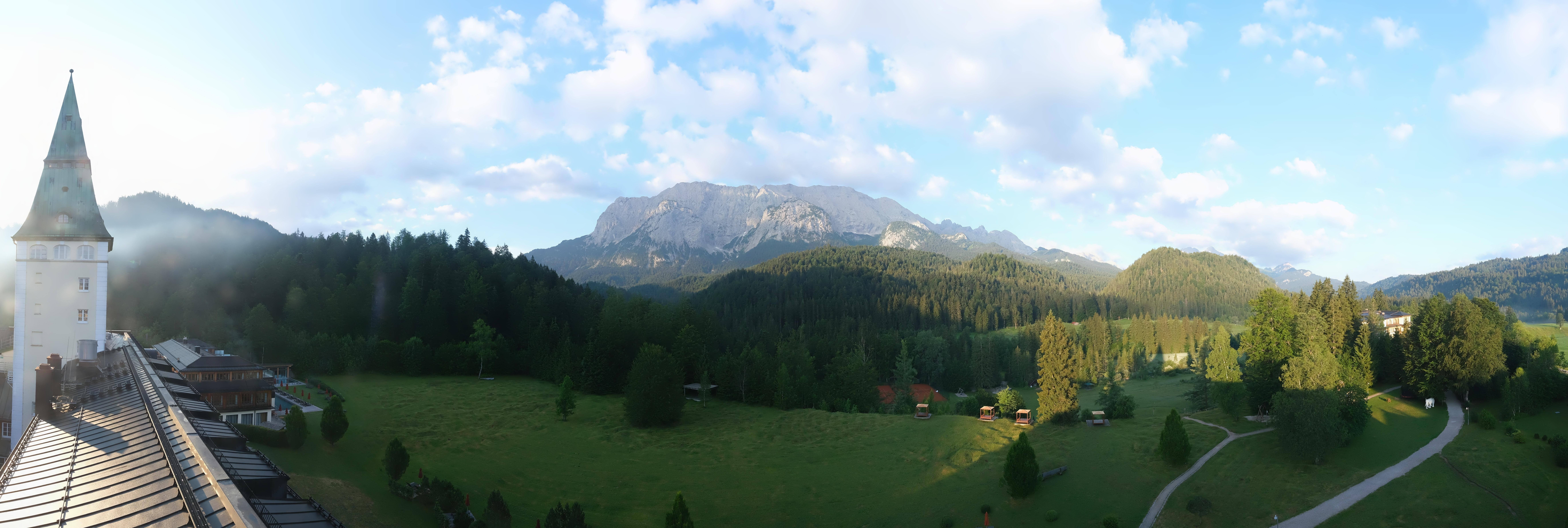 Archiv Foto Webcam Garmisch-Partenkirchen: Schloss Elmau