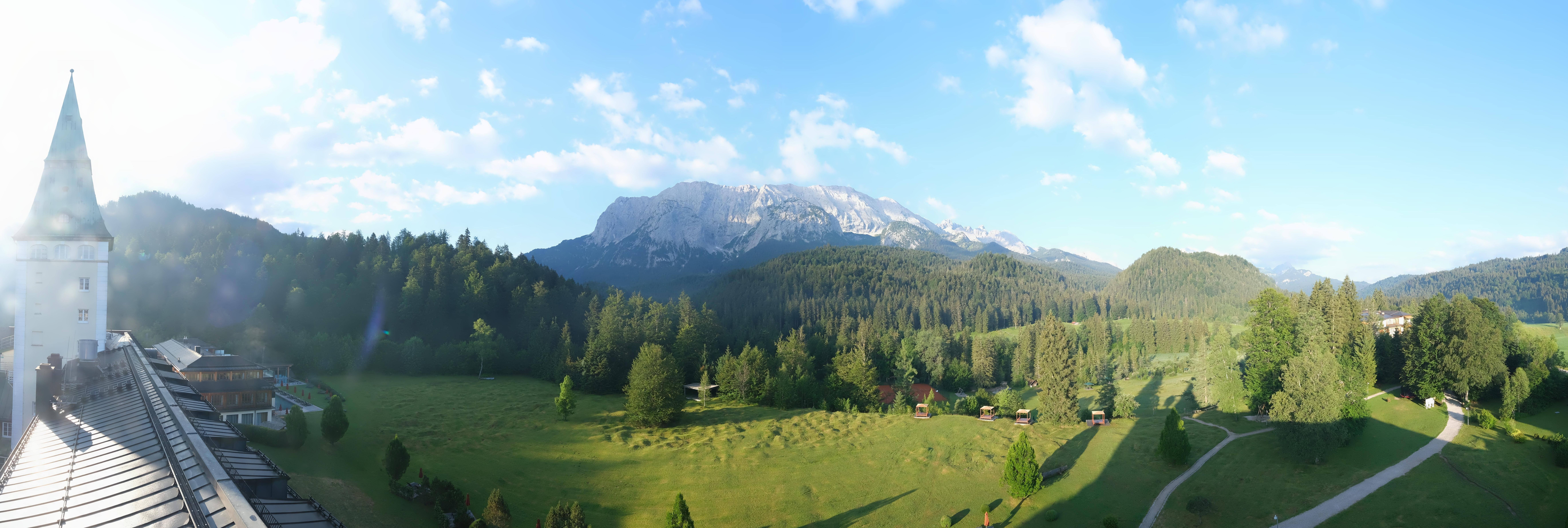 Archiv Foto Webcam Garmisch-Partenkirchen: Schloss Elmau