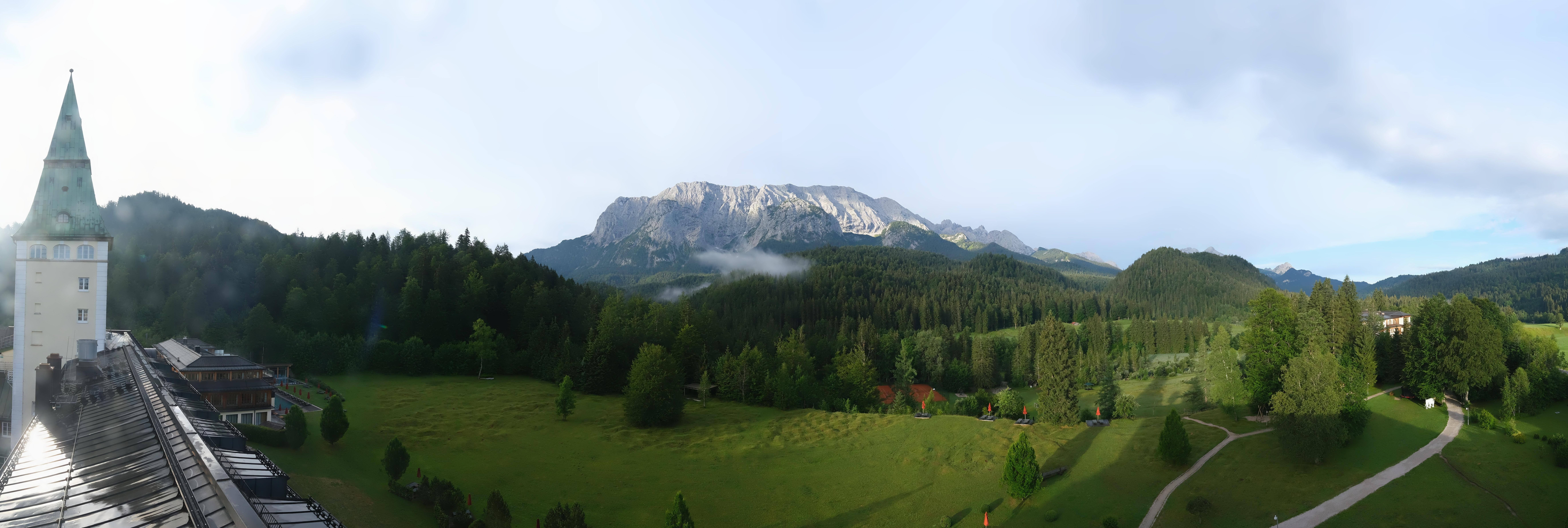 Archiv Foto Webcam Garmisch-Partenkirchen: Schloss Elmau