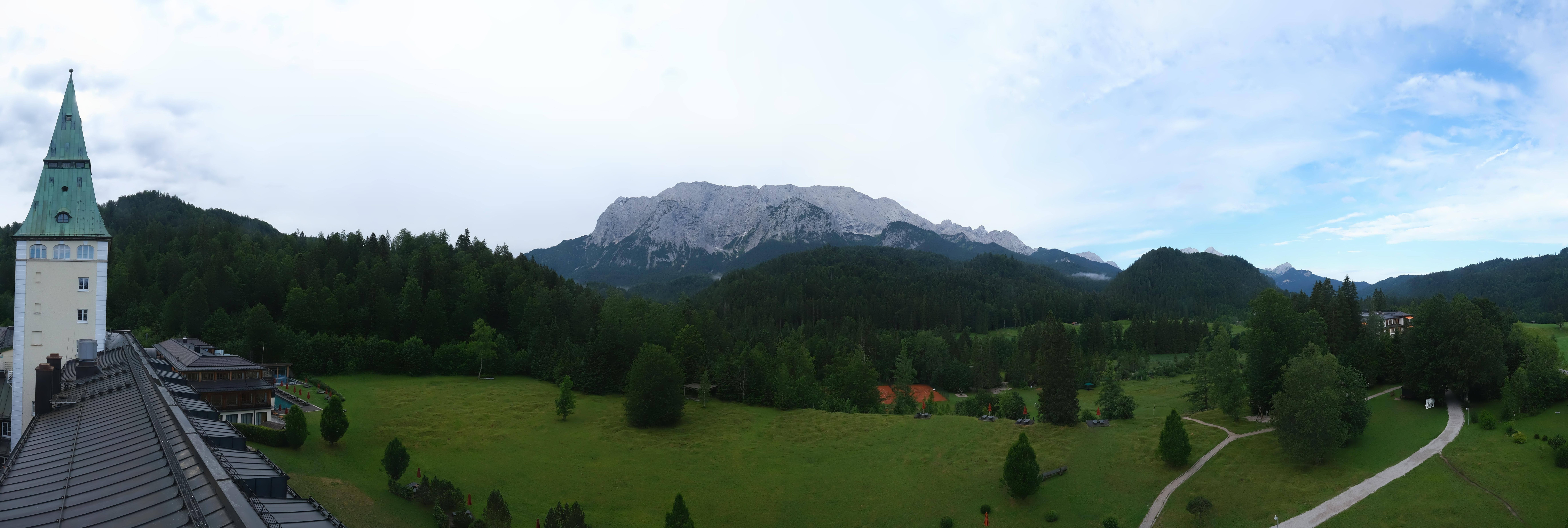 Archiv Foto Webcam Garmisch-Partenkirchen: Schloss Elmau