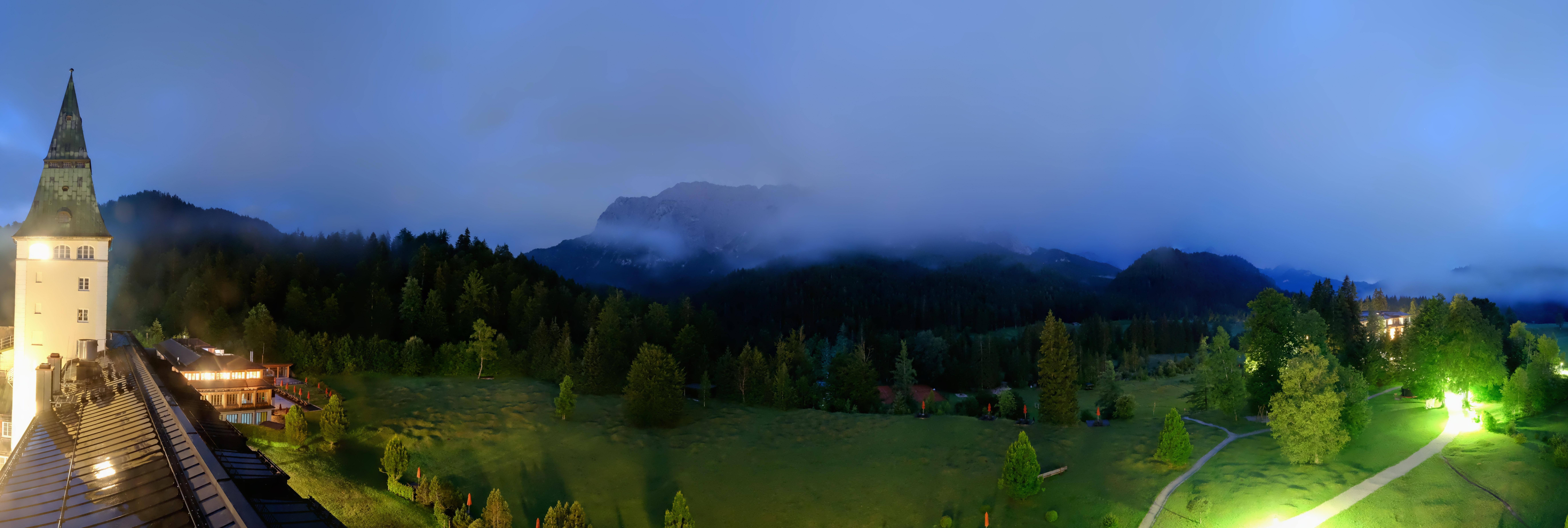 Archived image Webcam Schloss Elmau Luxury Spa Retreat