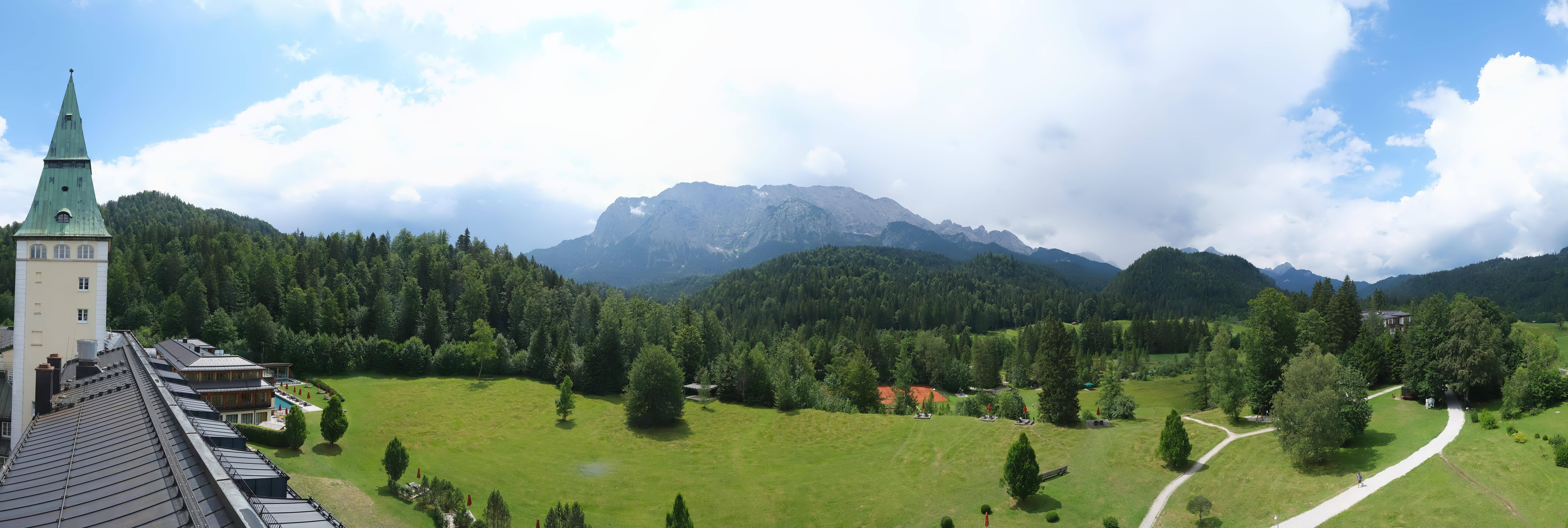 Archived image Webcam Schloss Elmau Luxury Spa Retreat