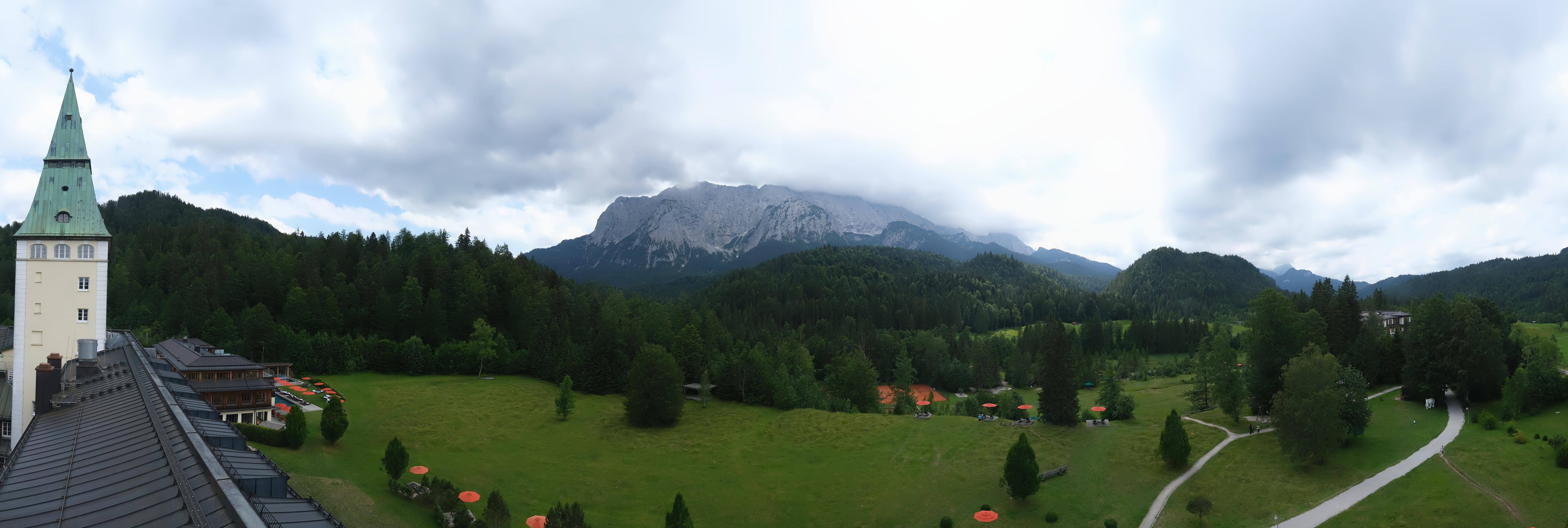 Archived image Webcam Schloss Elmau Luxury Spa Retreat