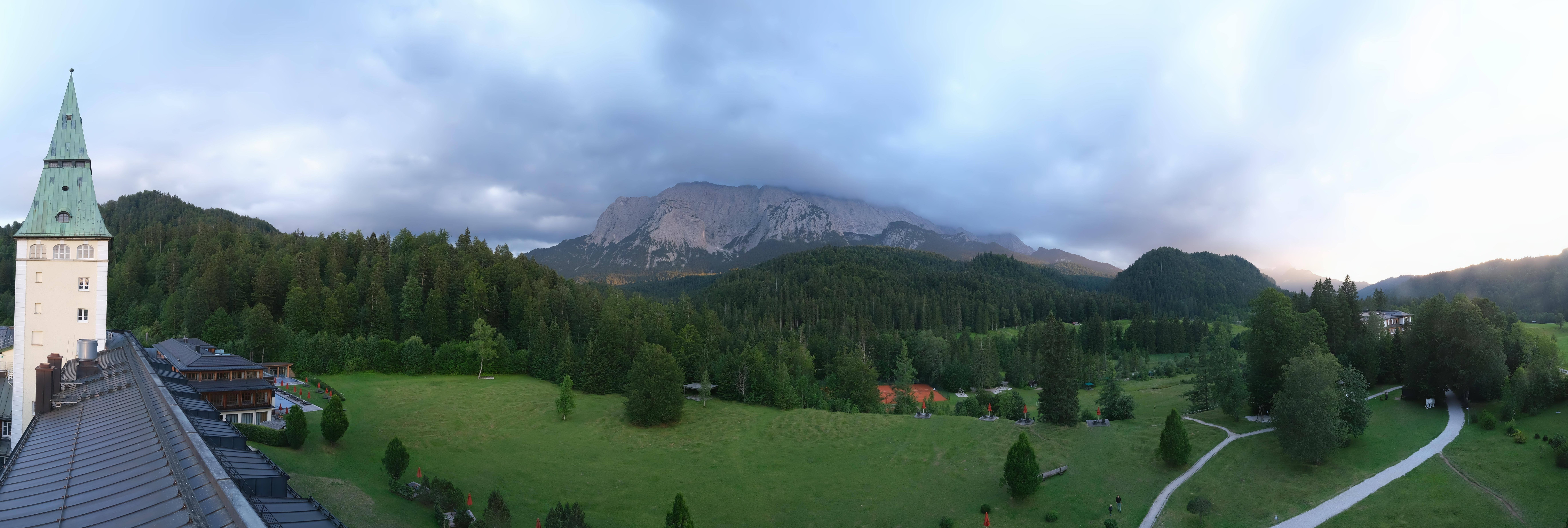 Archived image Webcam Schloss Elmau Luxury Spa Retreat