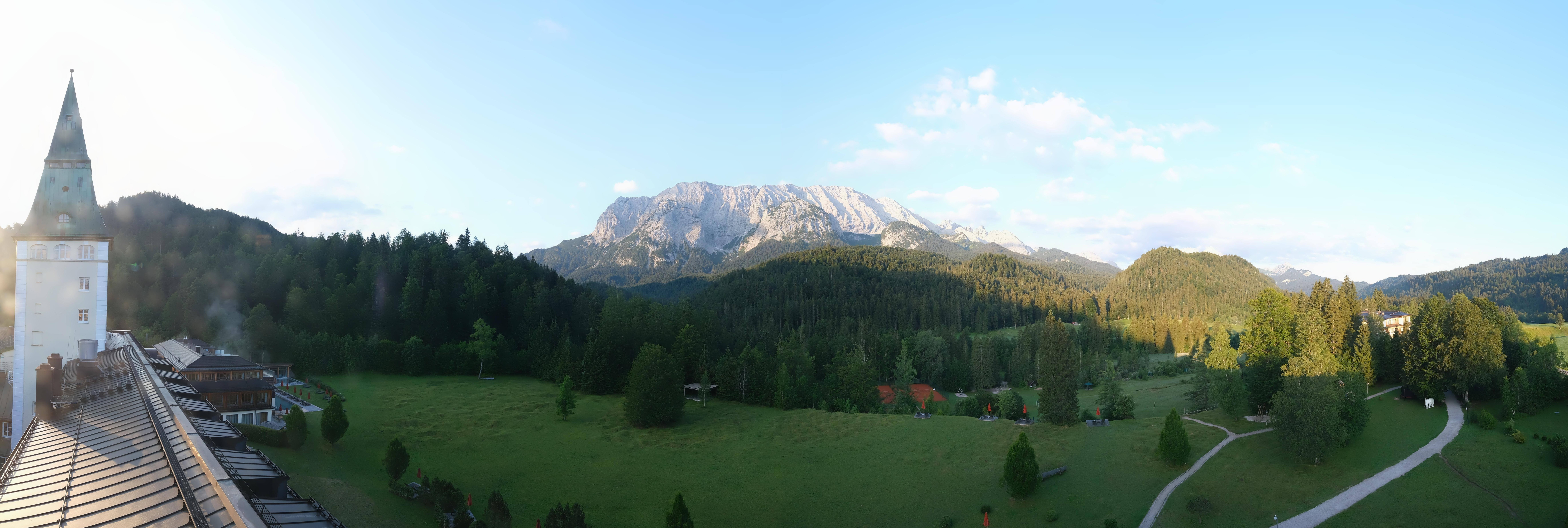 Archiv Foto Webcam Garmisch-Partenkirchen: Schloss Elmau