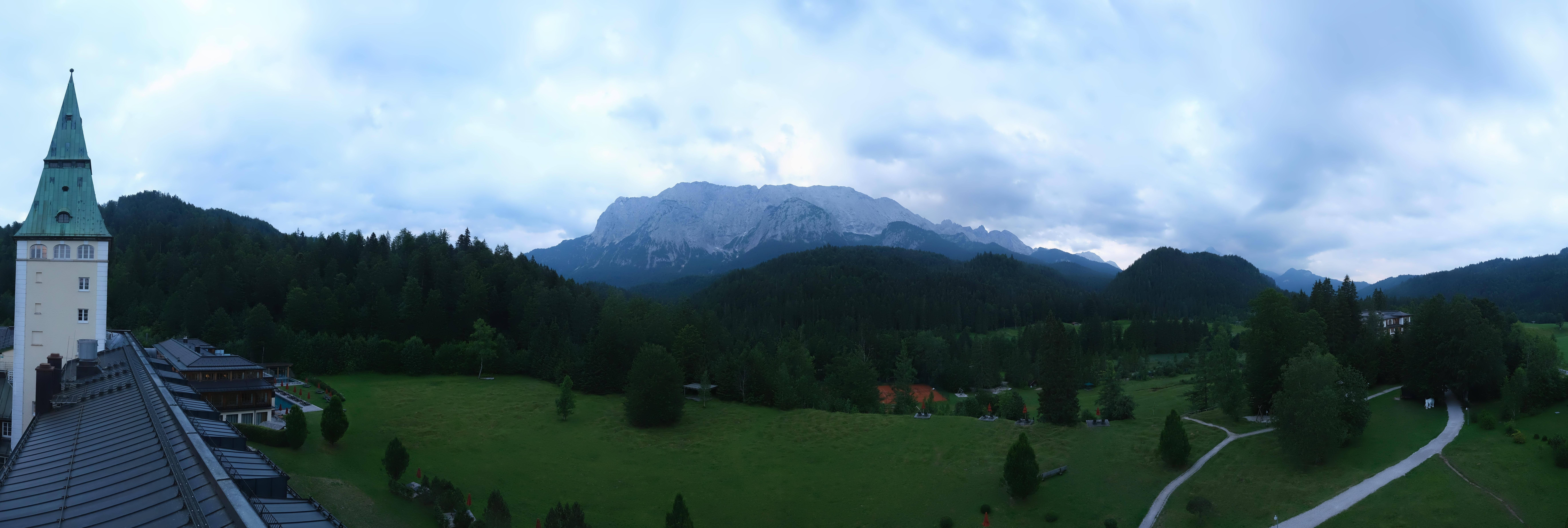 Archiv Foto Webcam Garmisch-Partenkirchen: Schloss Elmau