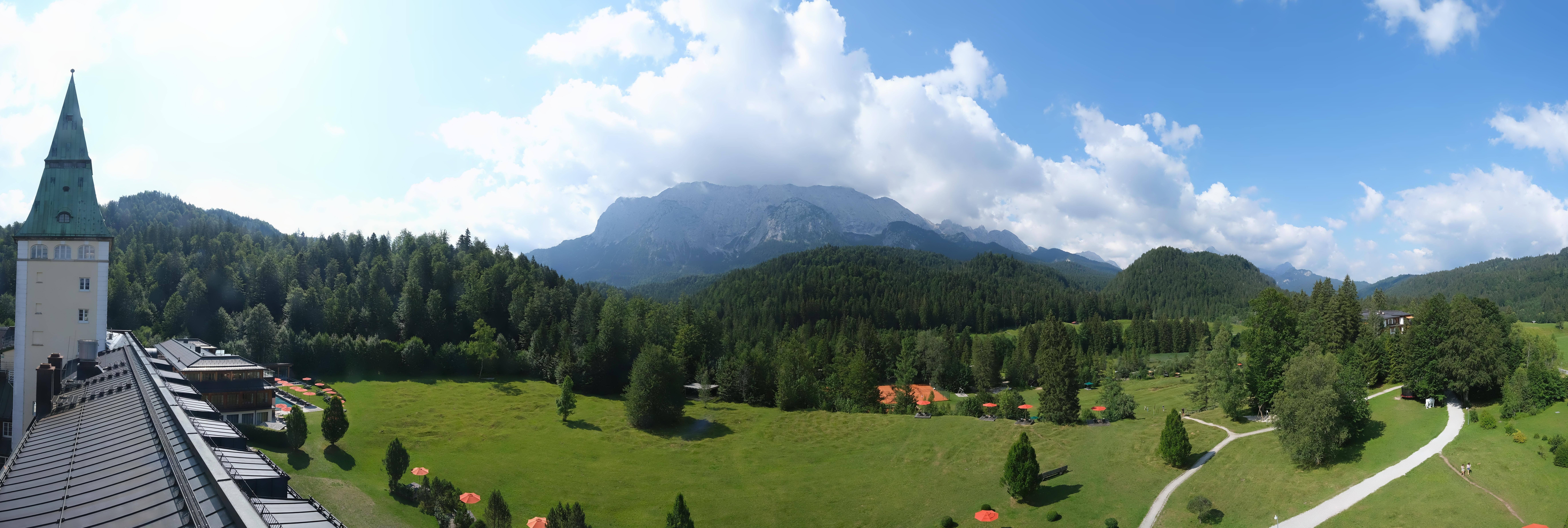 Archiv Foto Webcam Garmisch-Partenkirchen: Schloss Elmau