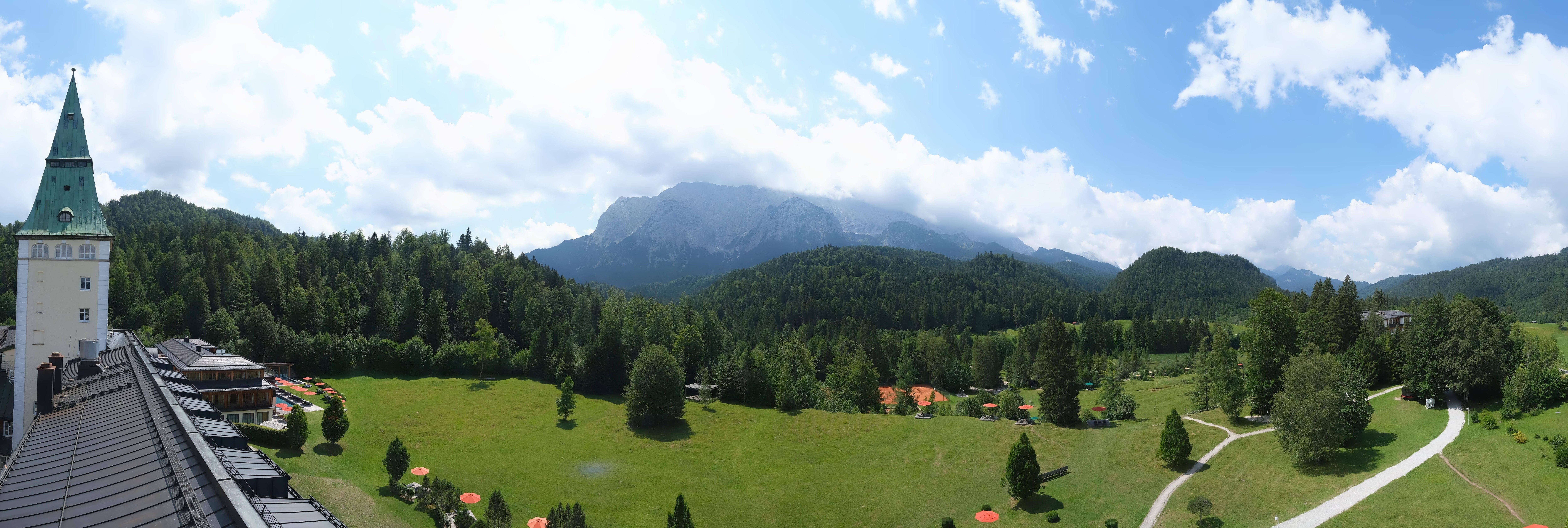 Archiv Foto Webcam Garmisch-Partenkirchen: Schloss Elmau