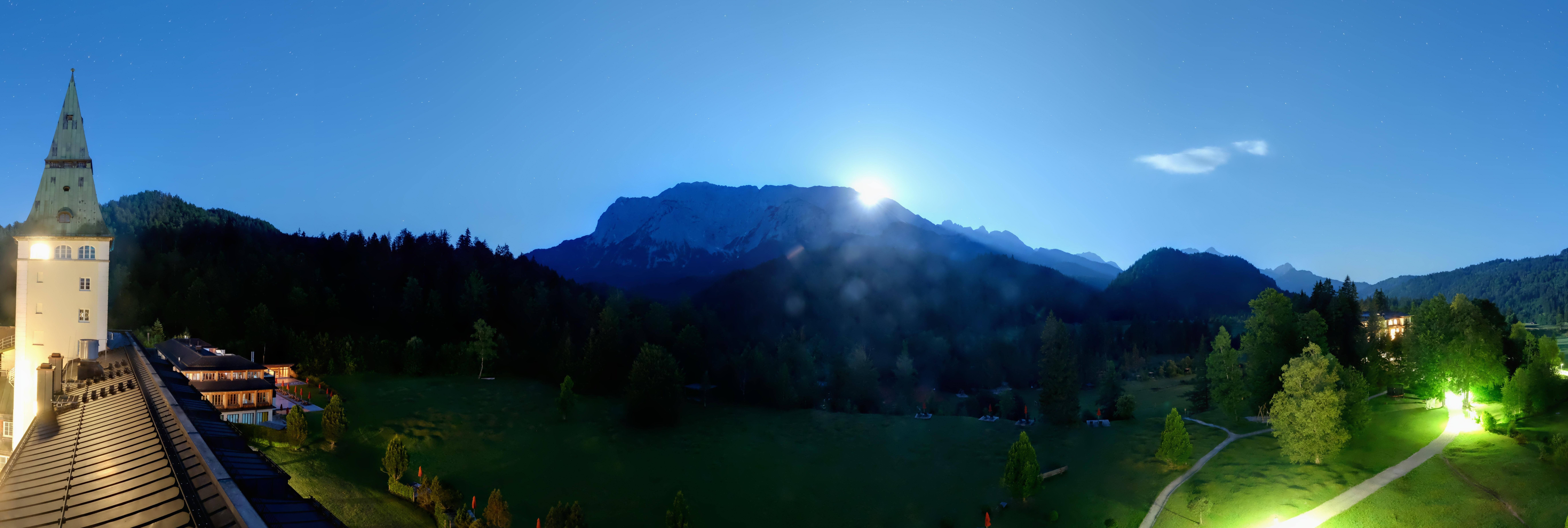 Archiv Foto Webcam Garmisch-Partenkirchen: Schloss Elmau