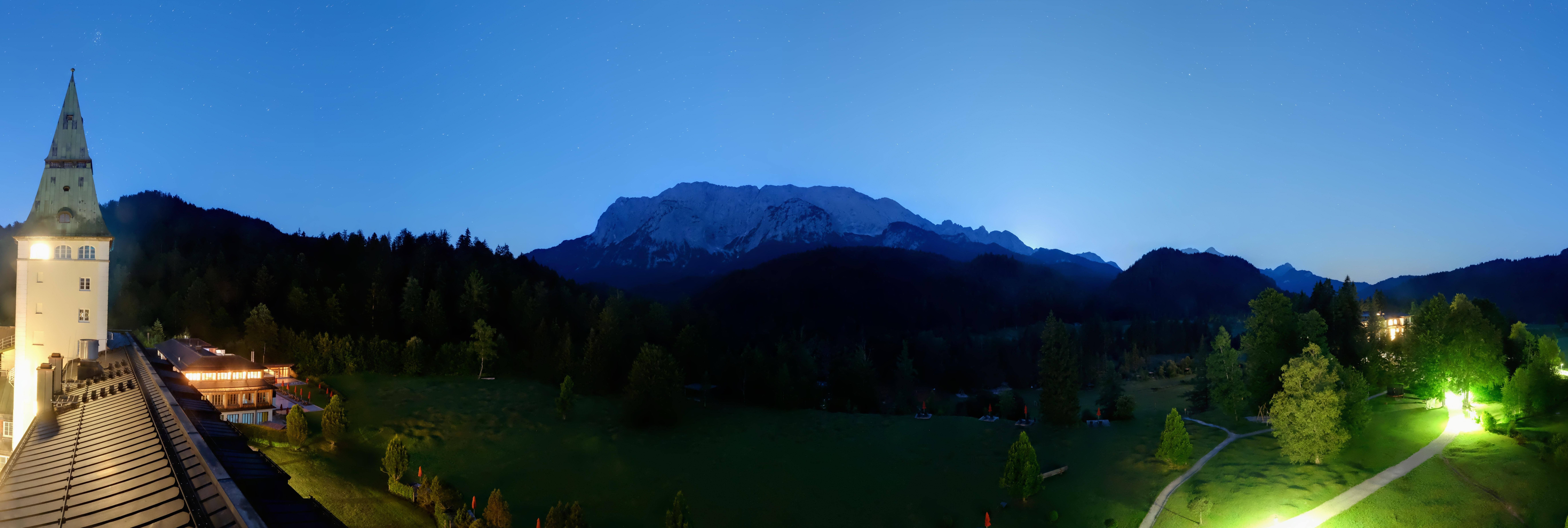 Archiv Foto Webcam Garmisch-Partenkirchen: Schloss Elmau