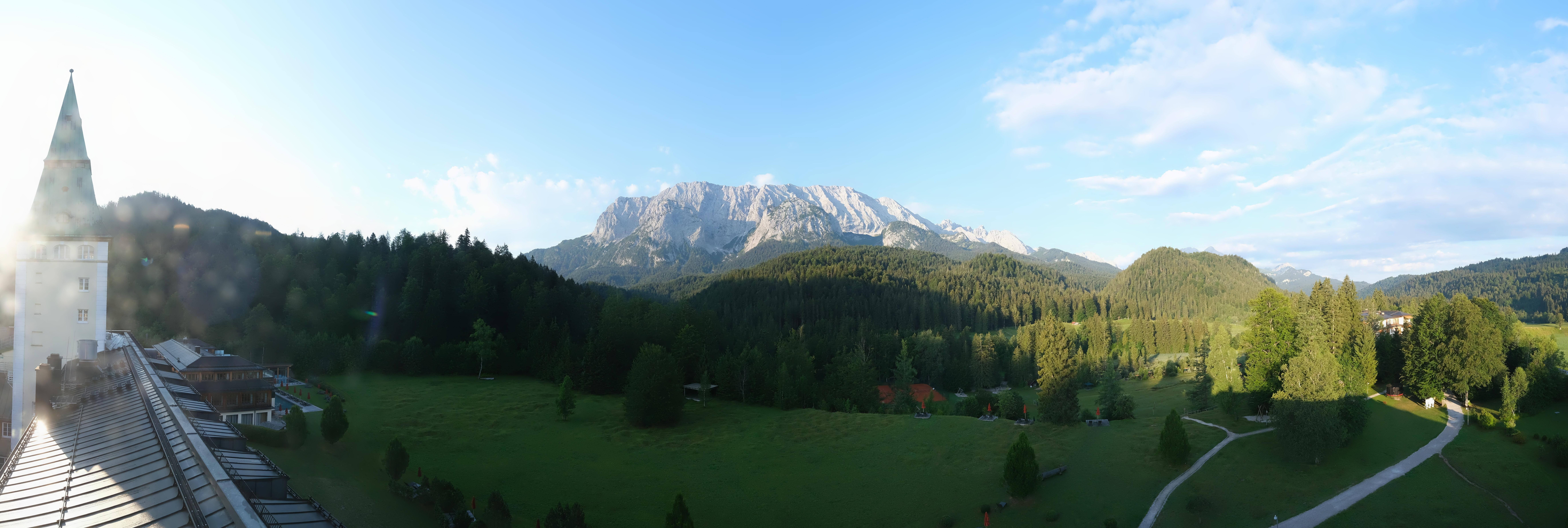 Archiv Foto Webcam Garmisch-Partenkirchen: Schloss Elmau