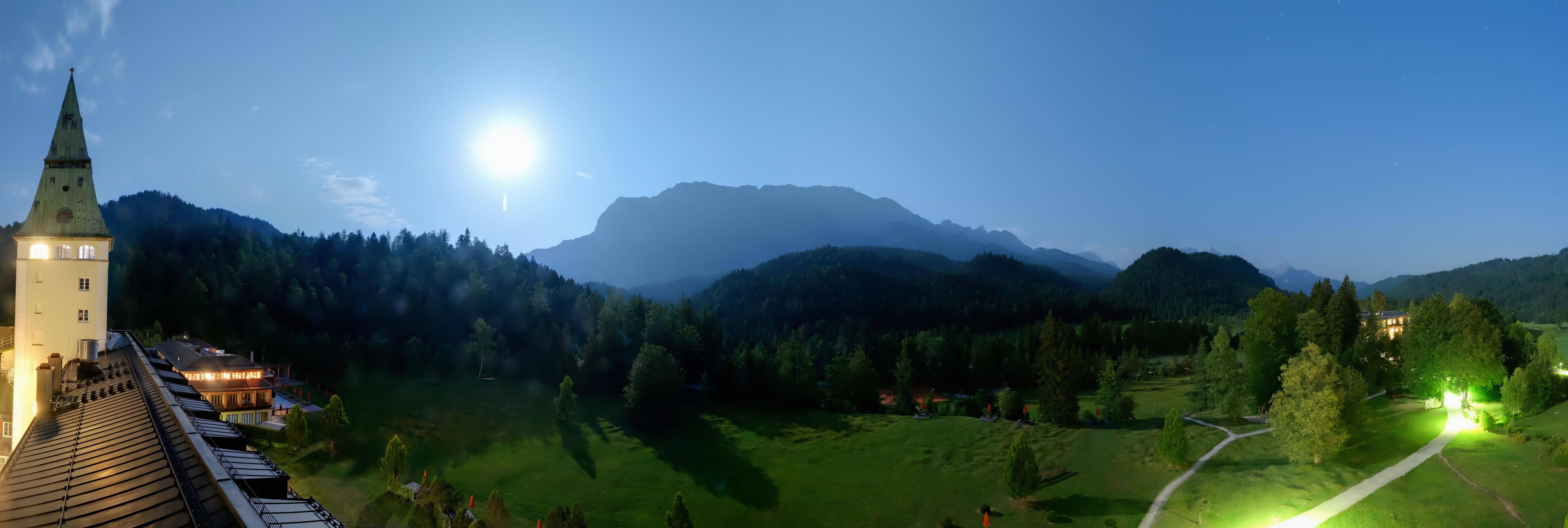 Archiv Foto Webcam Garmisch-Partenkirchen: Schloss Elmau