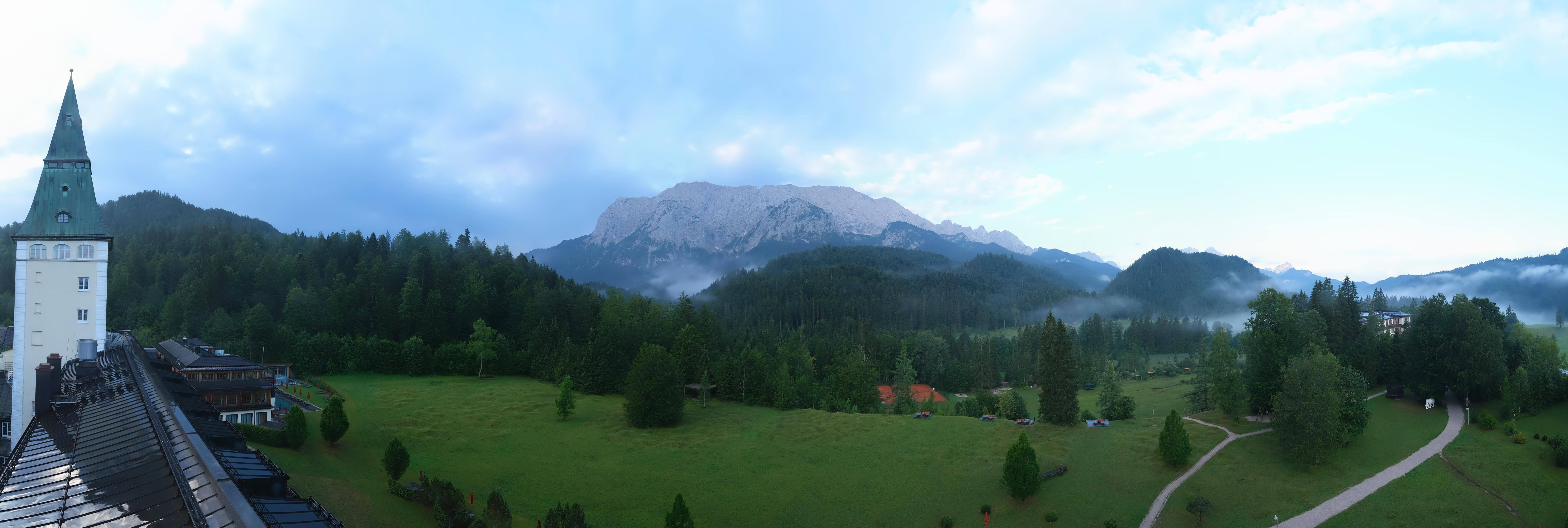 Archiv Foto Webcam Garmisch-Partenkirchen: Schloss Elmau