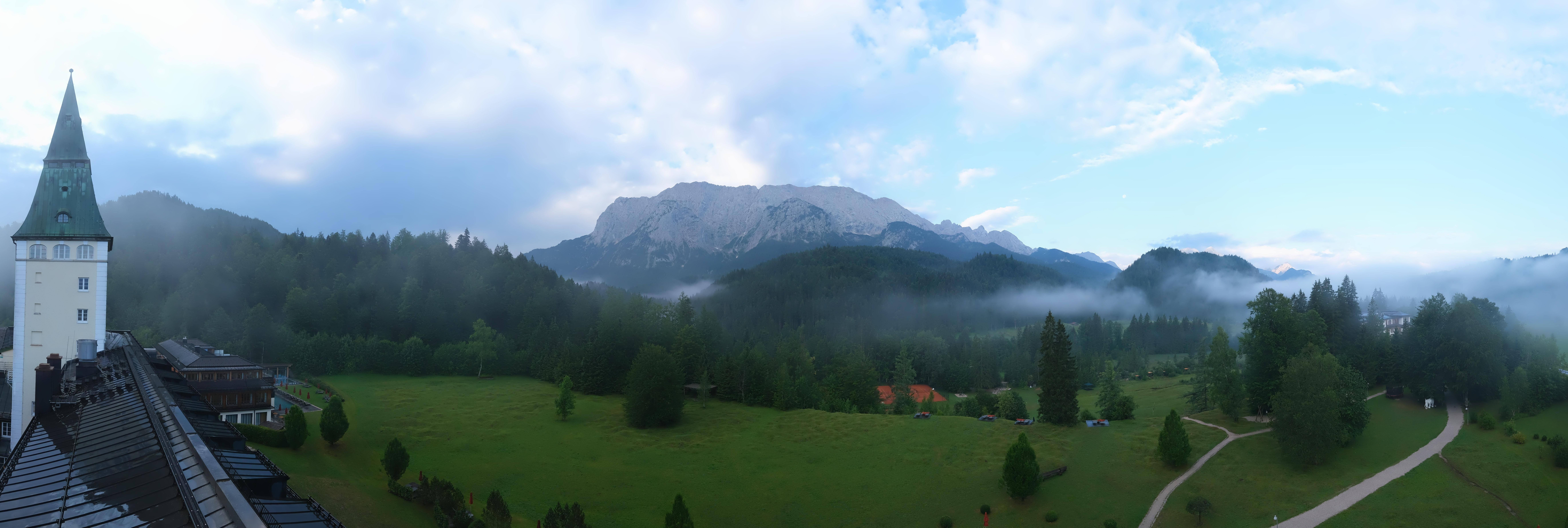 Archiv Foto Webcam Garmisch-Partenkirchen: Schloss Elmau