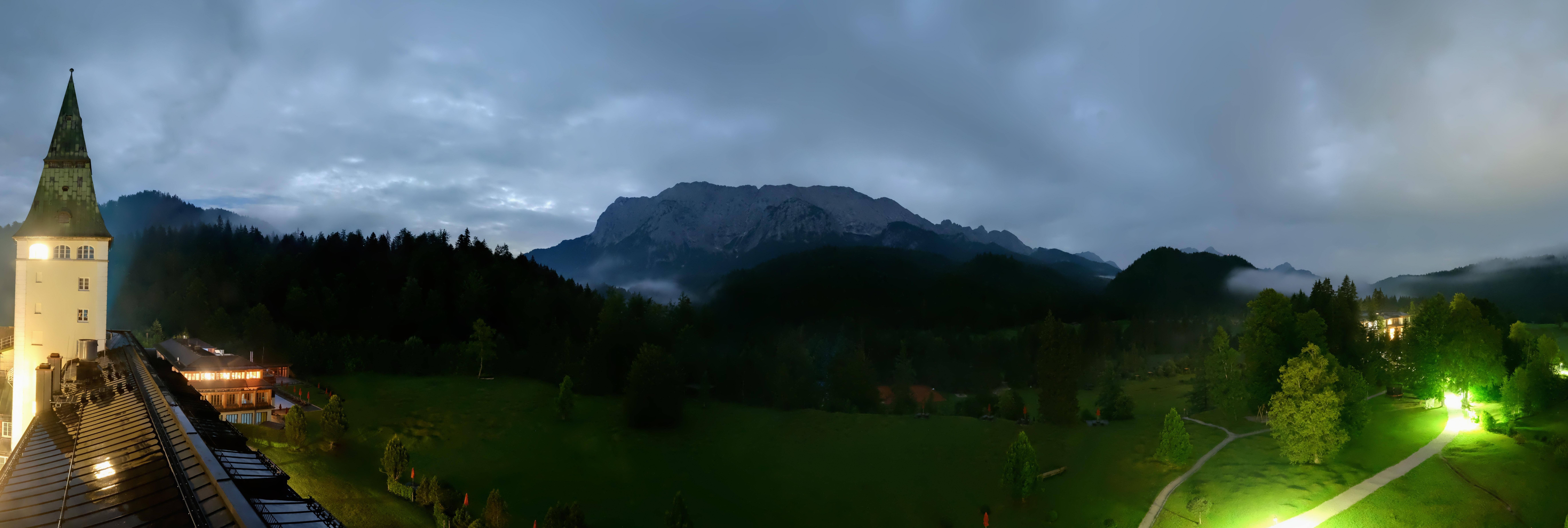 Archiv Foto Webcam Garmisch-Partenkirchen: Schloss Elmau