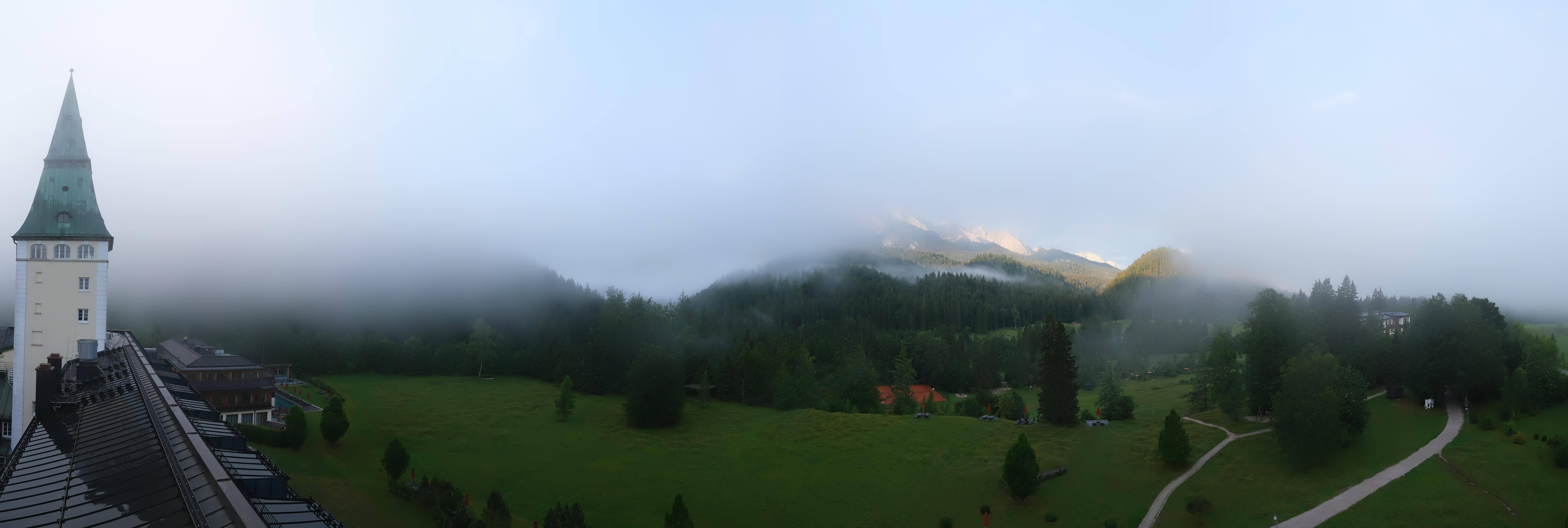 Archiv Foto Webcam Garmisch-Partenkirchen: Schloss Elmau