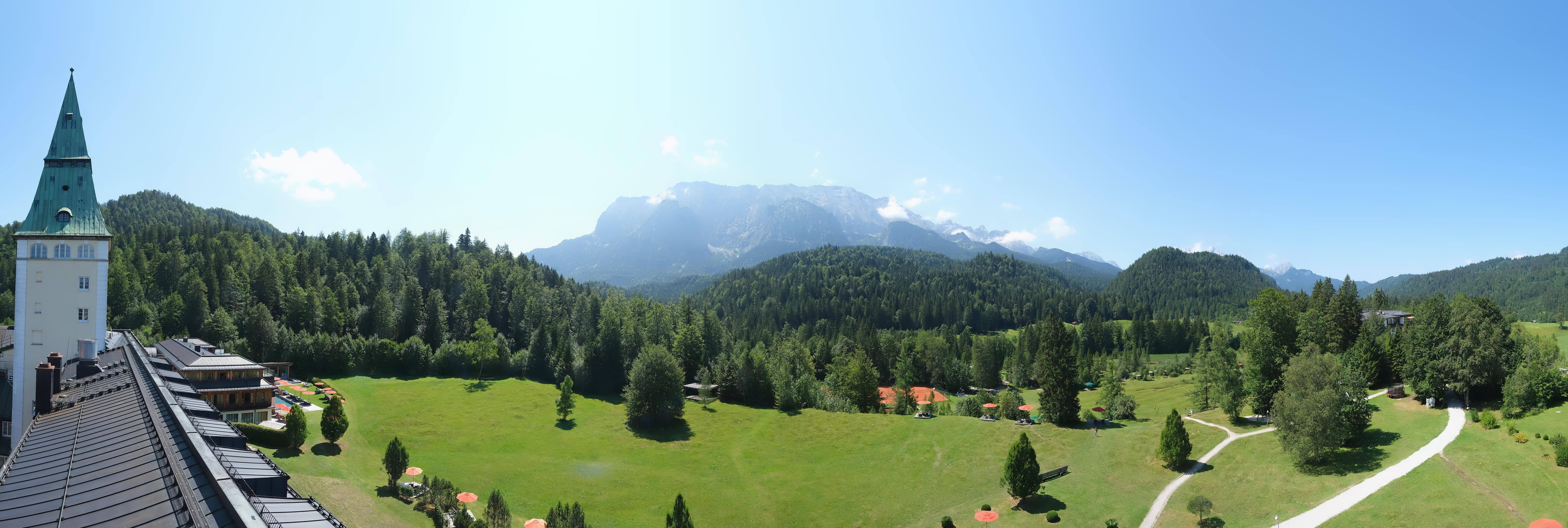 Archiv Foto Webcam Garmisch-Partenkirchen: Schloss Elmau
