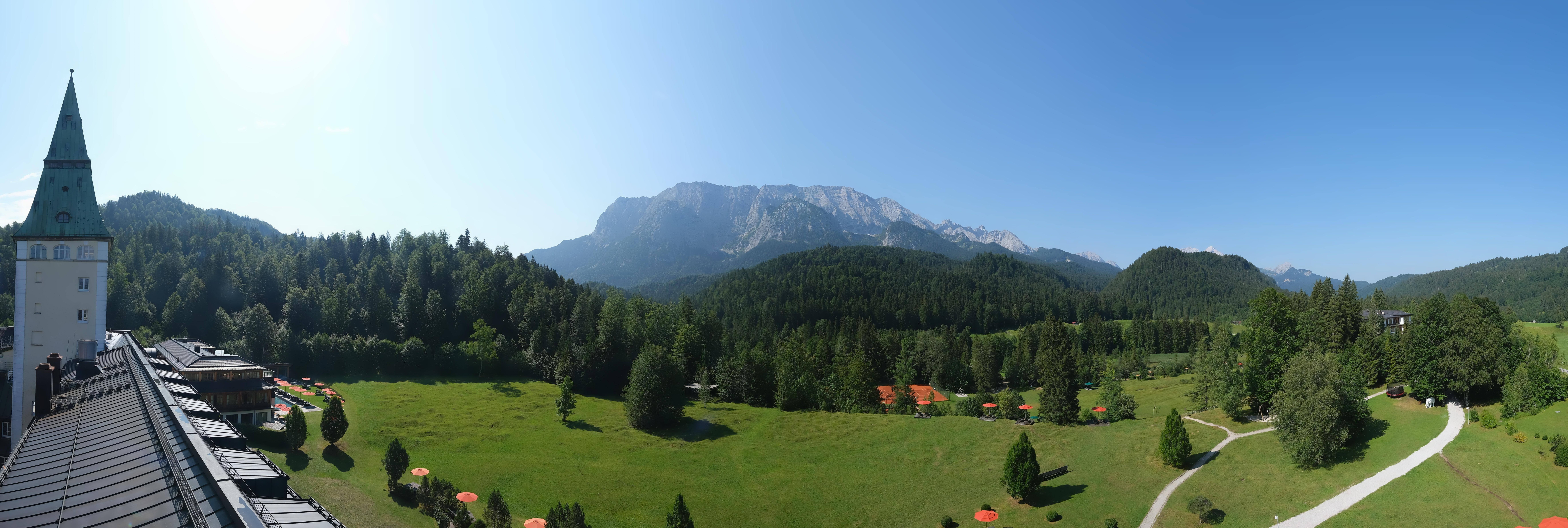 Archiv Foto Webcam Garmisch-Partenkirchen: Schloss Elmau